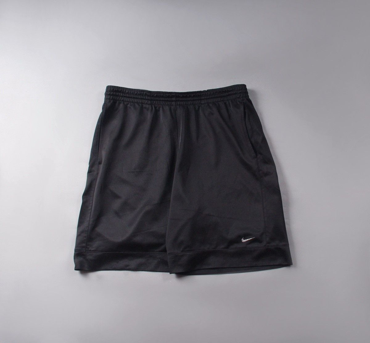 Nike Nike Vintage Black Shorts Tech Fit Sportswear Early 90s M Size US 32 / EU 48 - 1 Thumbnail