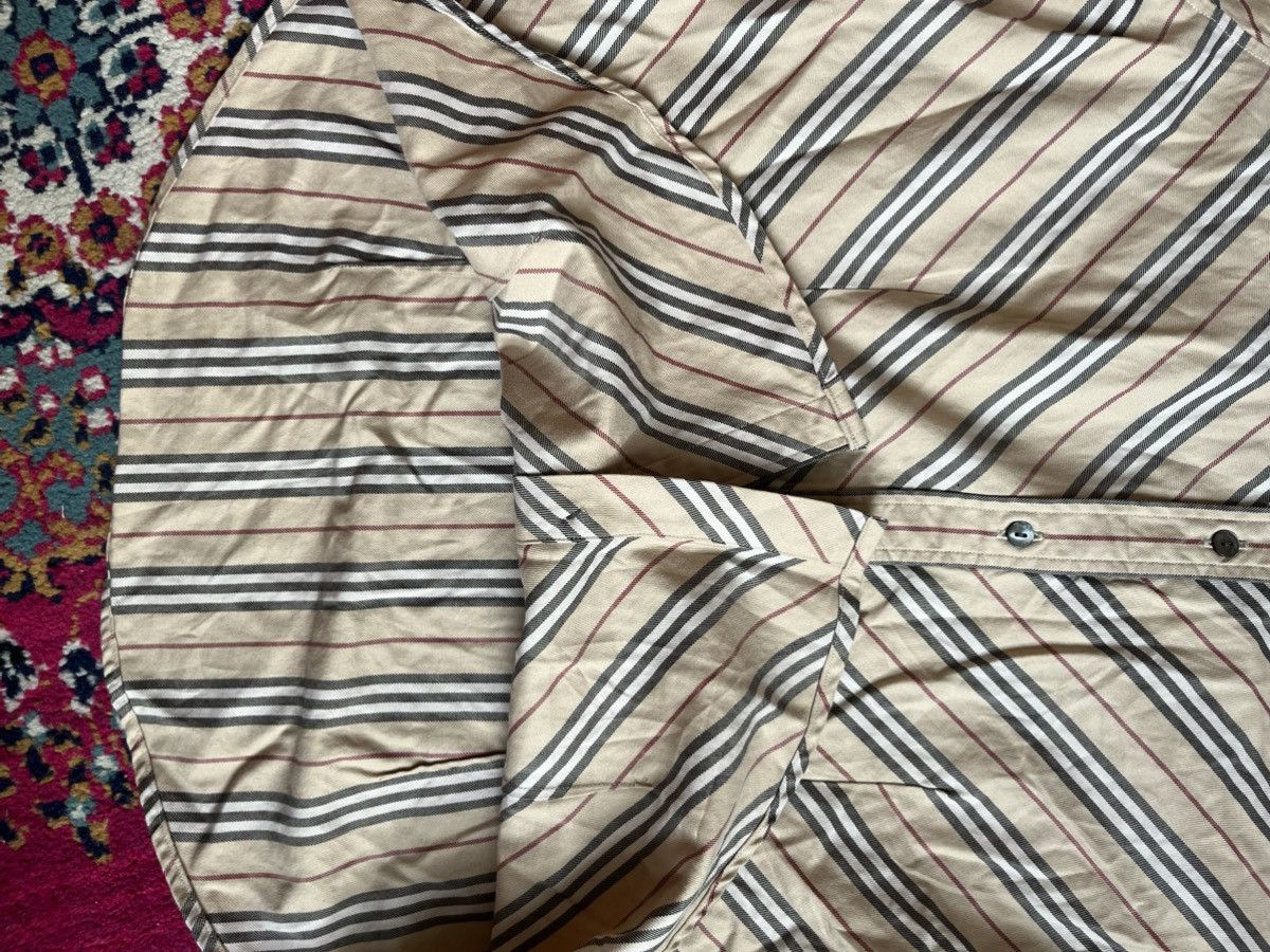 Burberry WW Burberry fitted button up shirt Size M / US 6-8 / IT 42-44 - 8 Thumbnail