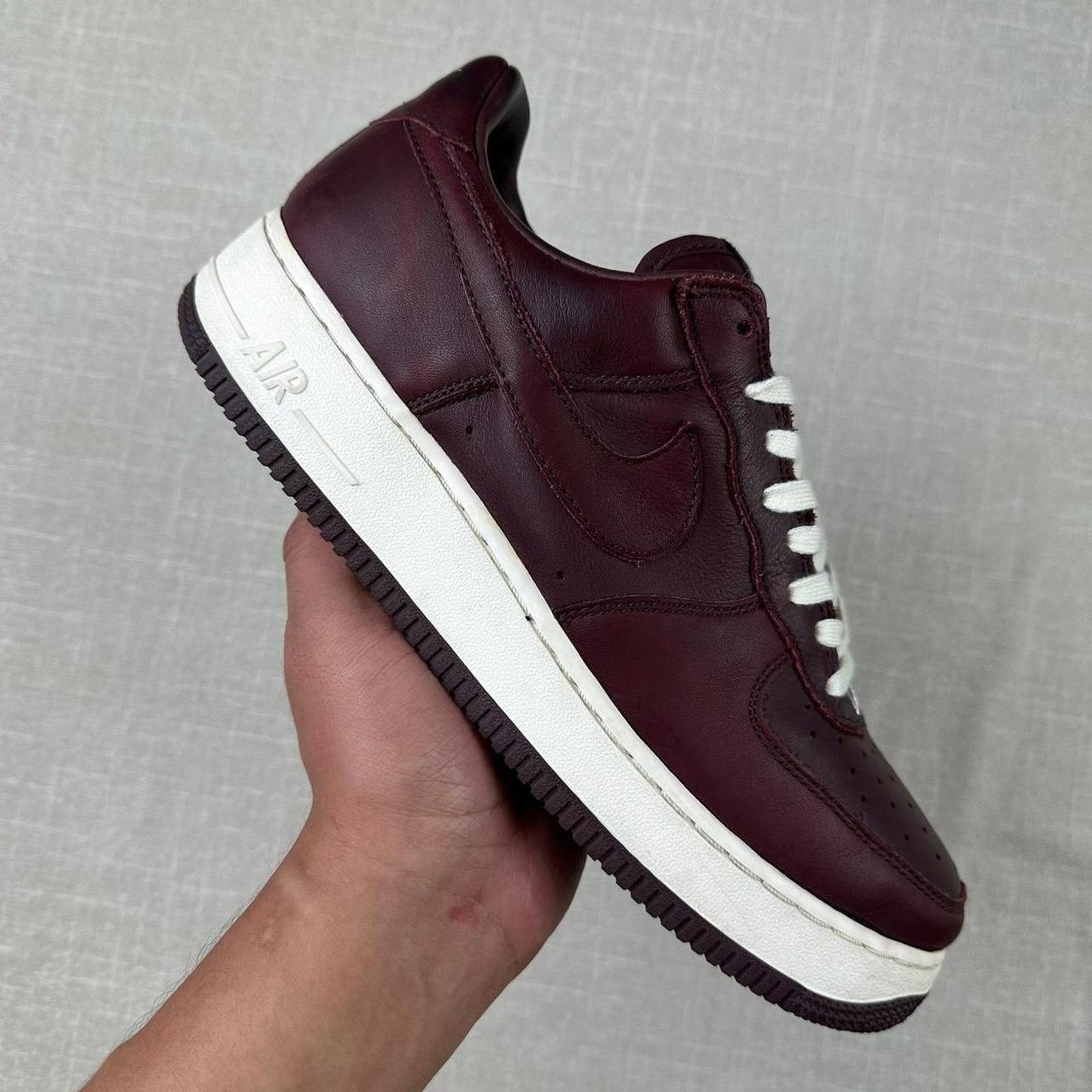 Nike 2005 Nike Air Force 1 Low “Wine" Size US 9.5 / EU 42-43 - 1 Thumbnail
