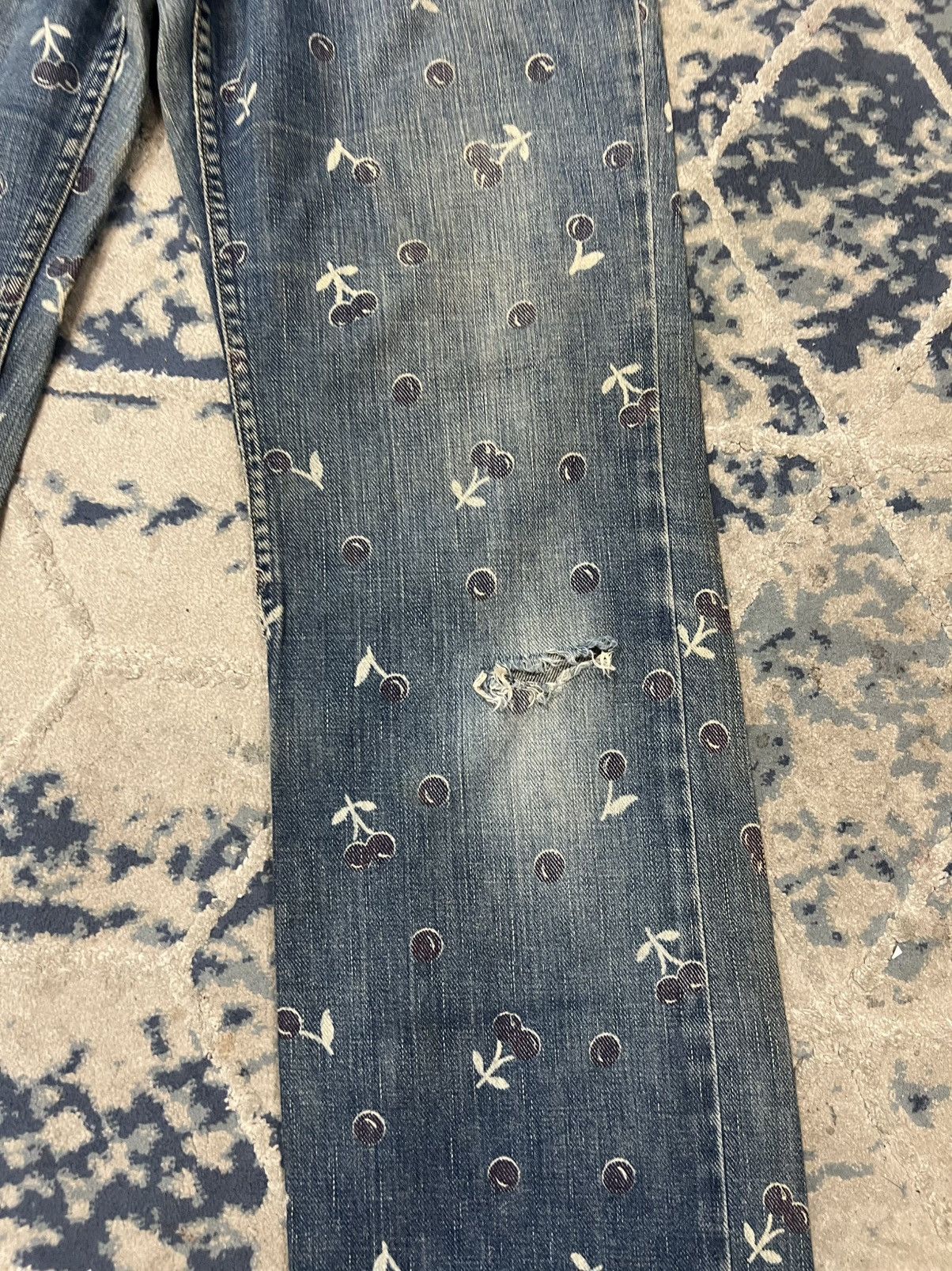 Hysteric Glamour vintage Hysteric Glamour "Kinky" cherry monogram jeans Size US 30 / EU 46 - 4 Thumbnail