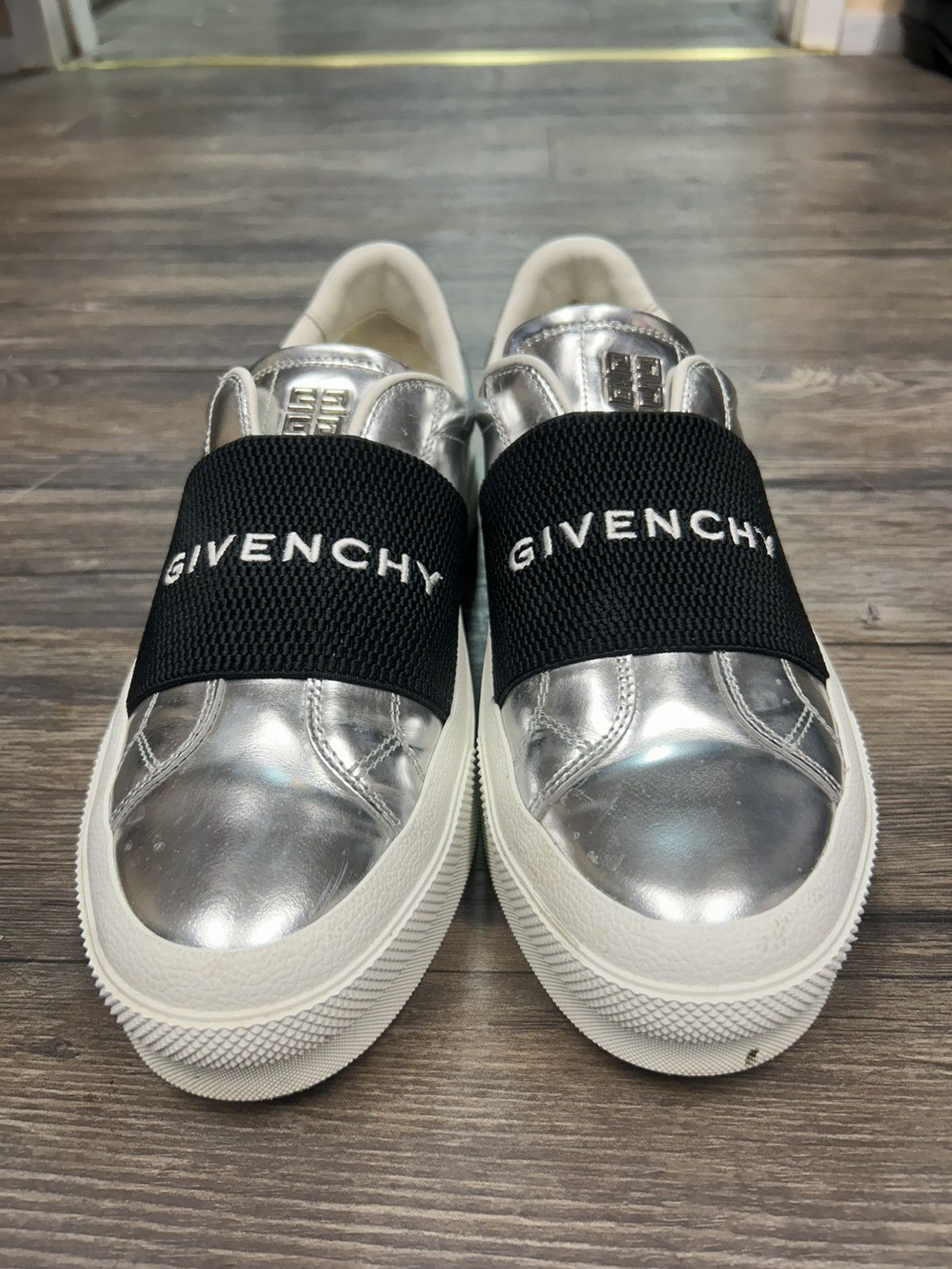 Givenchy Givenchy Silver Reflective Sneakers Size US 8 / IT 38 - 4 Thumbnail
