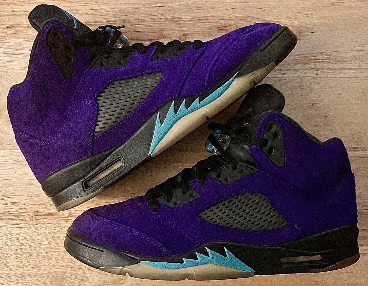 Jordan Brand Air Jordan 5 Retro ‘Alternate Grape’ Size US 11.5 / EU 44-45 - 1 Thumbnail