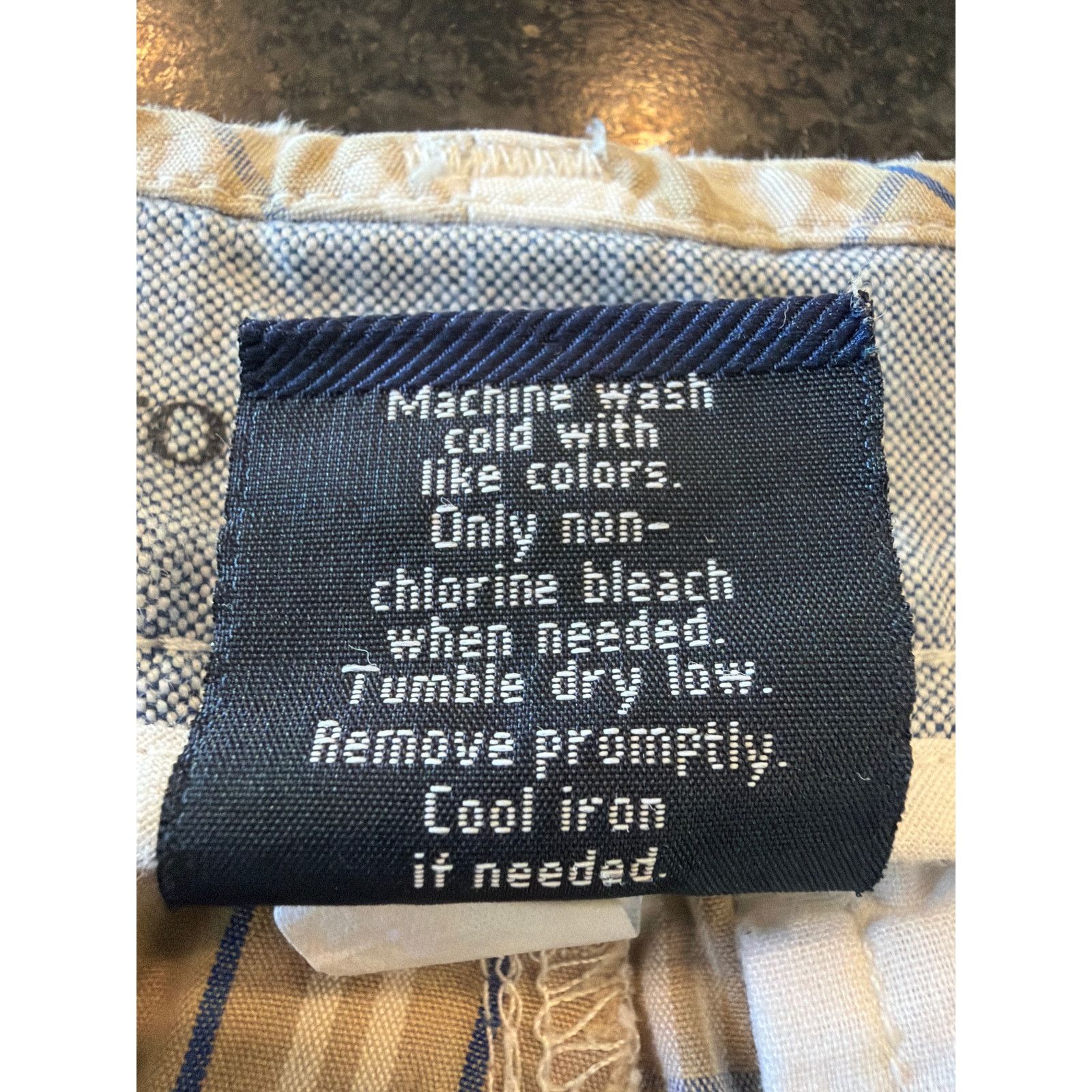 Croft & Barrow Croft & Barrow tan and navy plaid shorts 100% Cotton Sz 32. Size US 32 / EU 48 - 5 Thumbnail