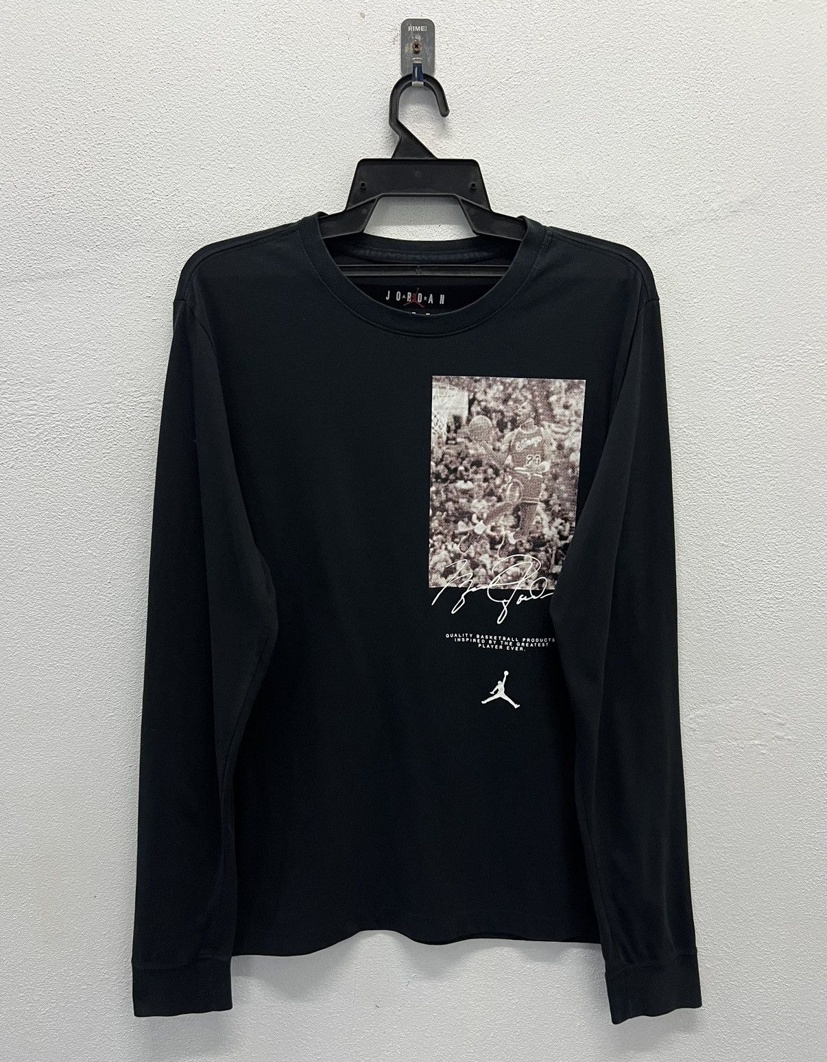 Jordan Brand AIR JORDAN LONG SLEEVE SHIRT Size US XL / EU 56 / 4 - 1 Thumbnail