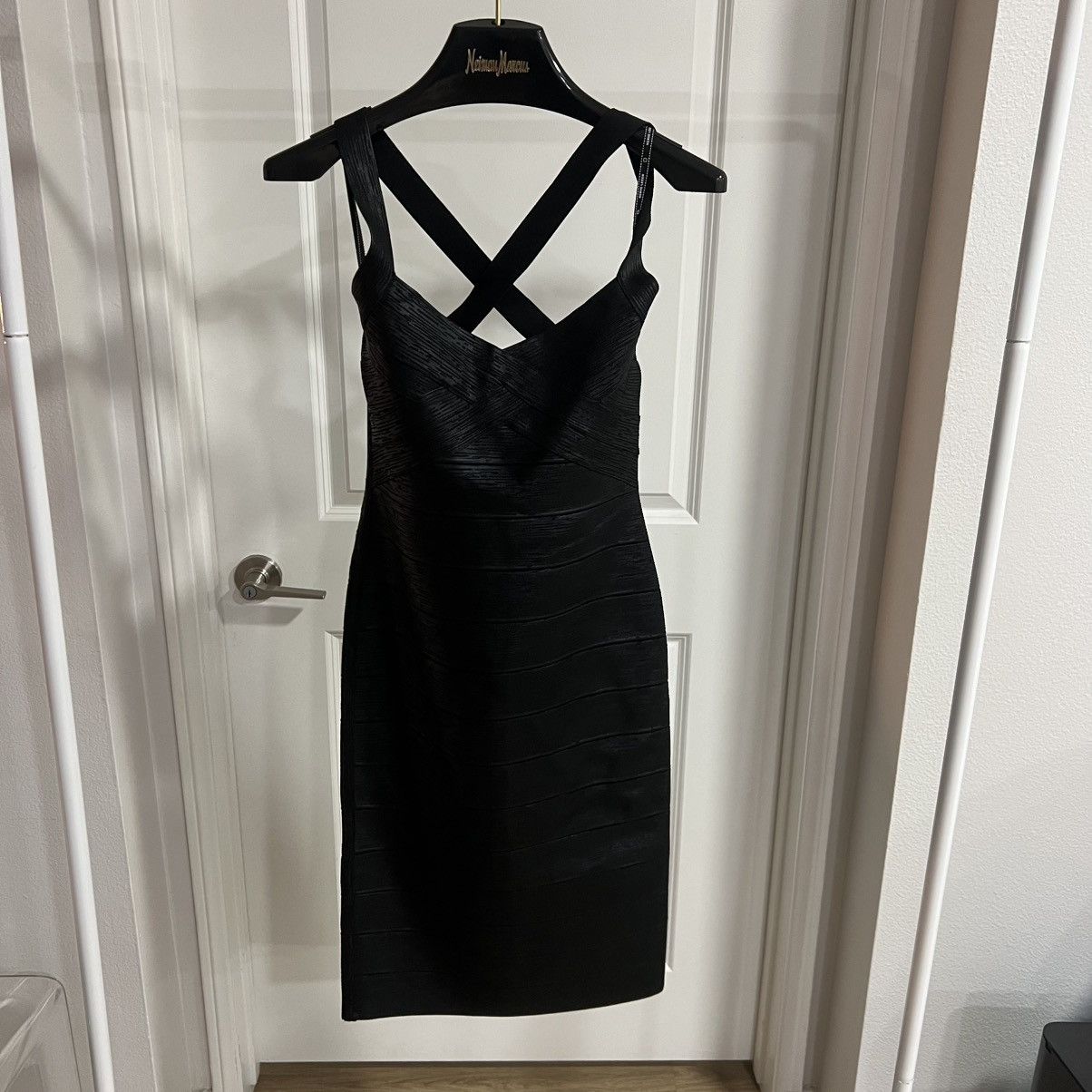 Herve Leger Herve Leger FOIL OPEN X BACK WEAVED FRONT DRESS –size Medium Size M / US 6-8 / IT 42-44 - 2 Thumbnail