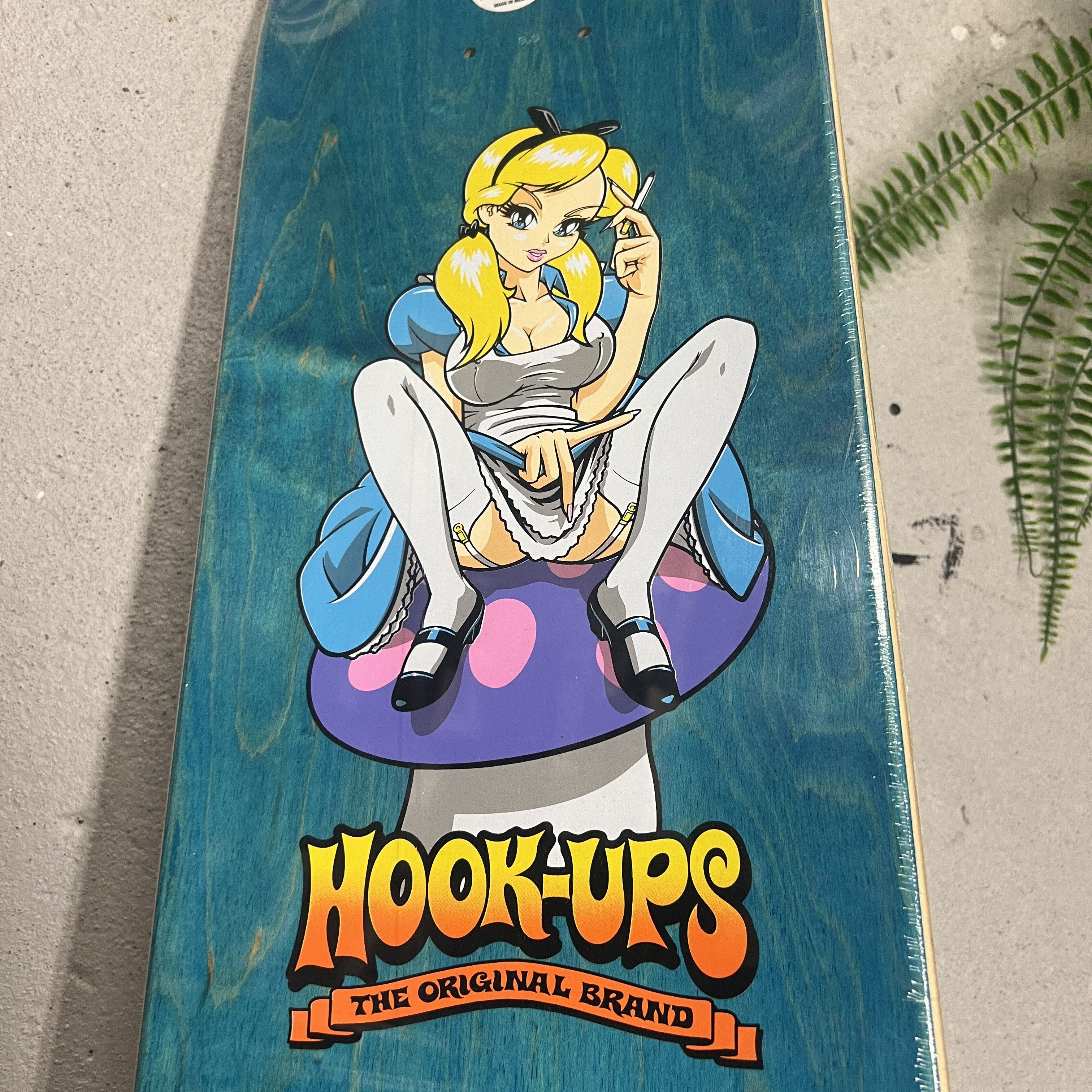Hook-Ups Hook-Ups Alice in Wonderland Drink Me Skateboard Size ONE SIZE - 5 Thumbnail