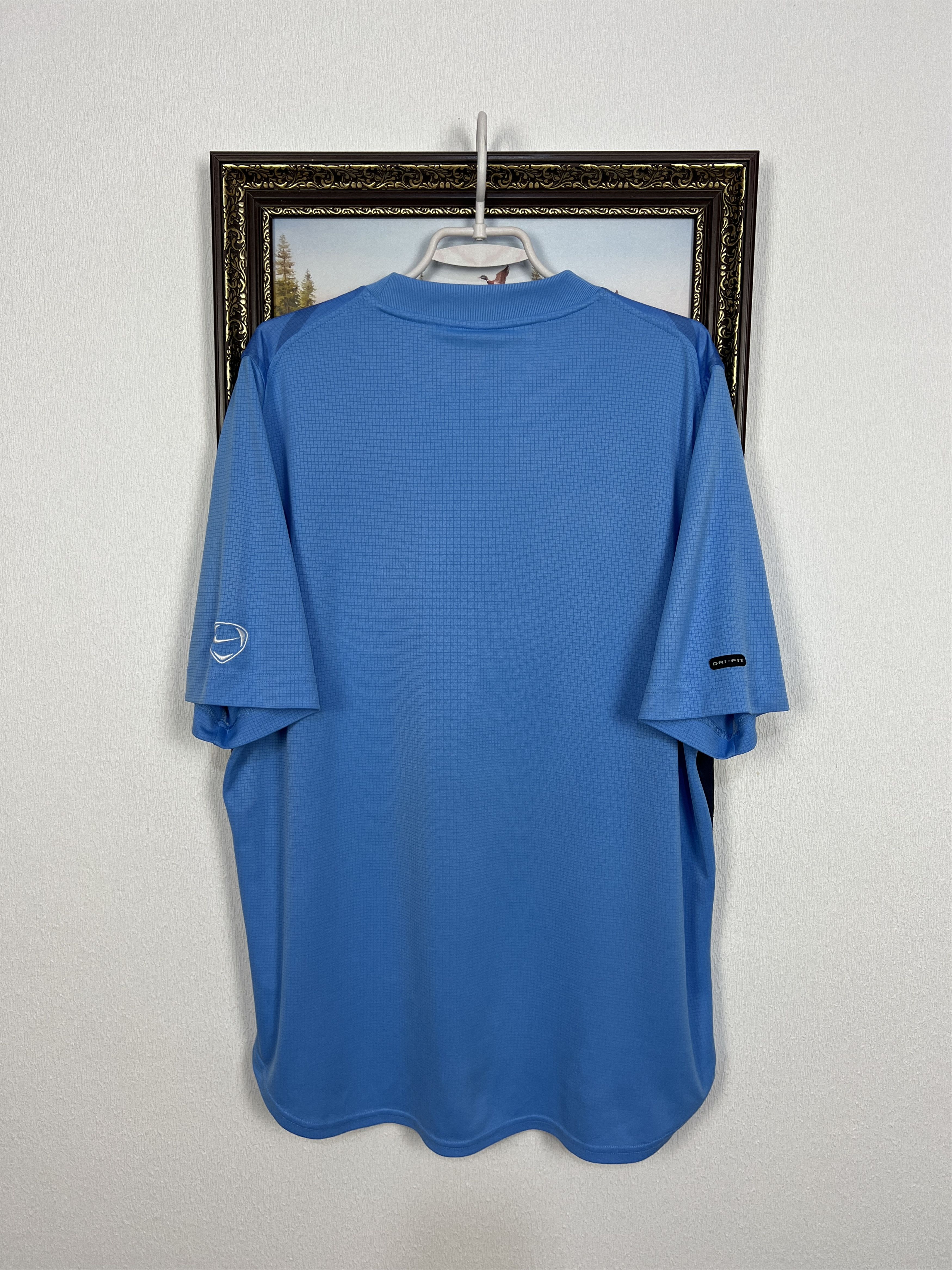 Nike Vintage Nike Leeds United Football Train Shirt Soccer Size US XL / EU 56 / 4 - 13 Thumbnail