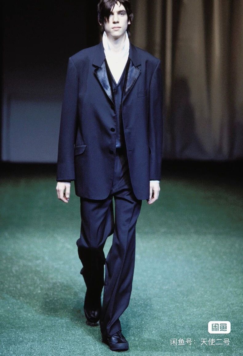 Yohji Yamamoto Yohji Yamamoto size 3 2002aw Wings Fur Collar blazer Size 36R - 8 Thumbnail