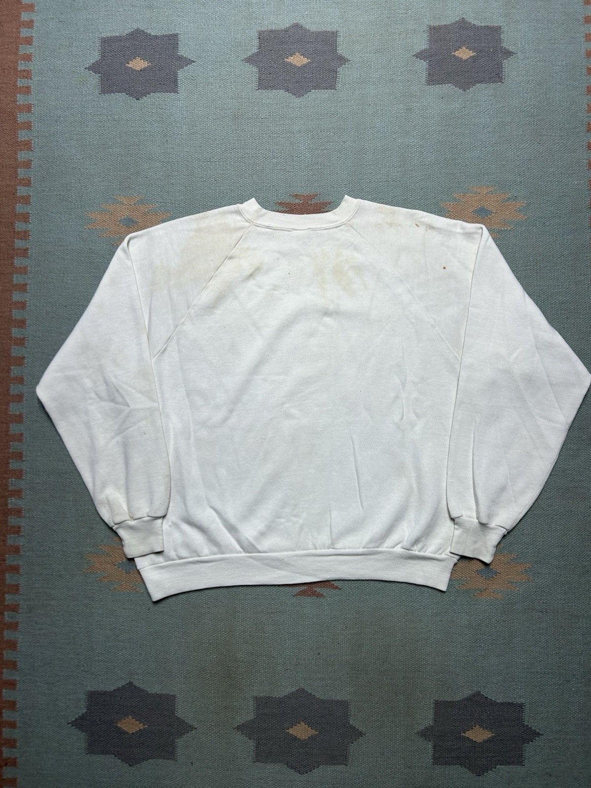 Vintage Vintage 70s 80s sweatshirt blank white stain grunge worn XL Size US XL / EU 56 / 4 - 7 Thumbnail