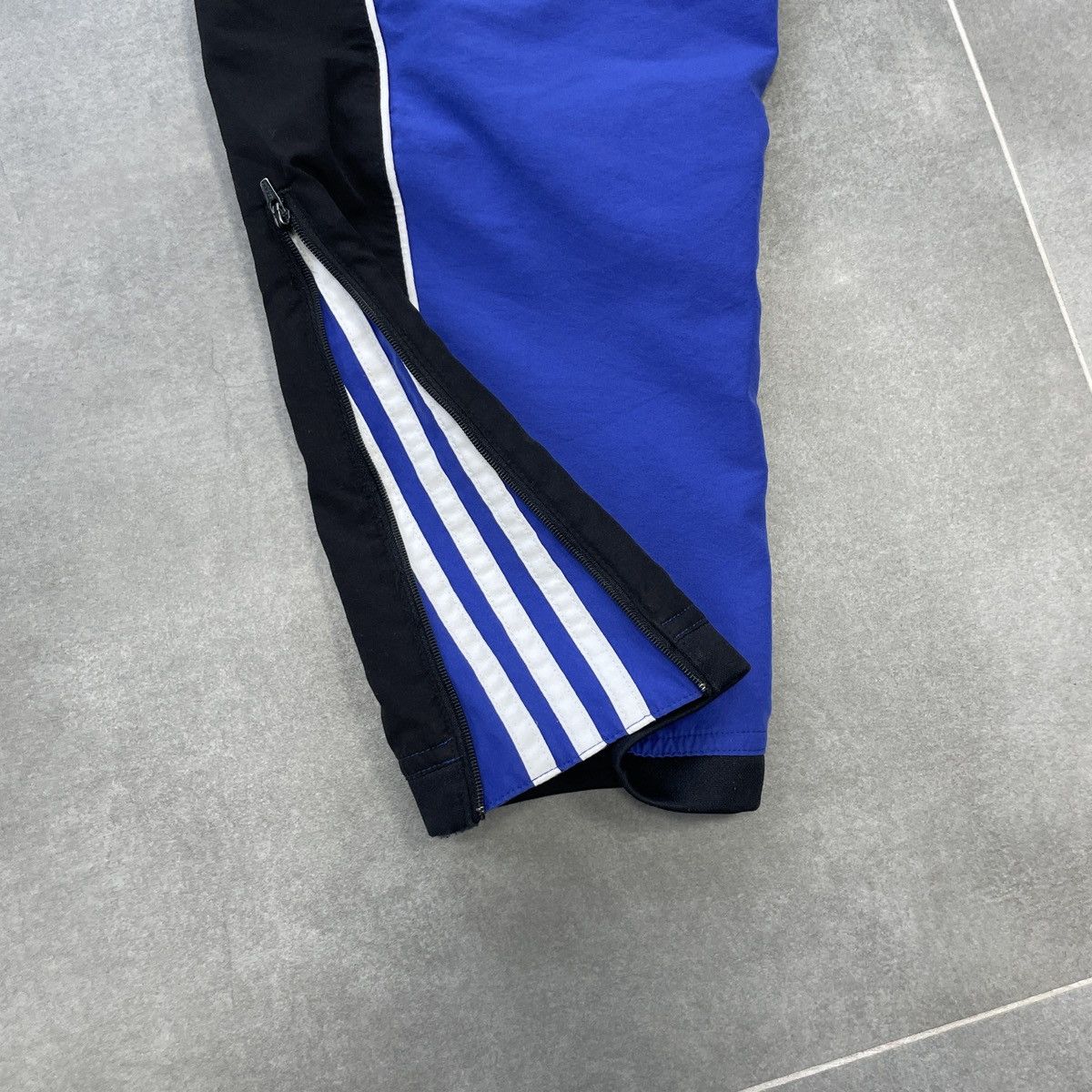 Adidas × Vintage Vintage Adidas Track Pants Size M Size US 32 / EU 48 - 16 Thumbnail