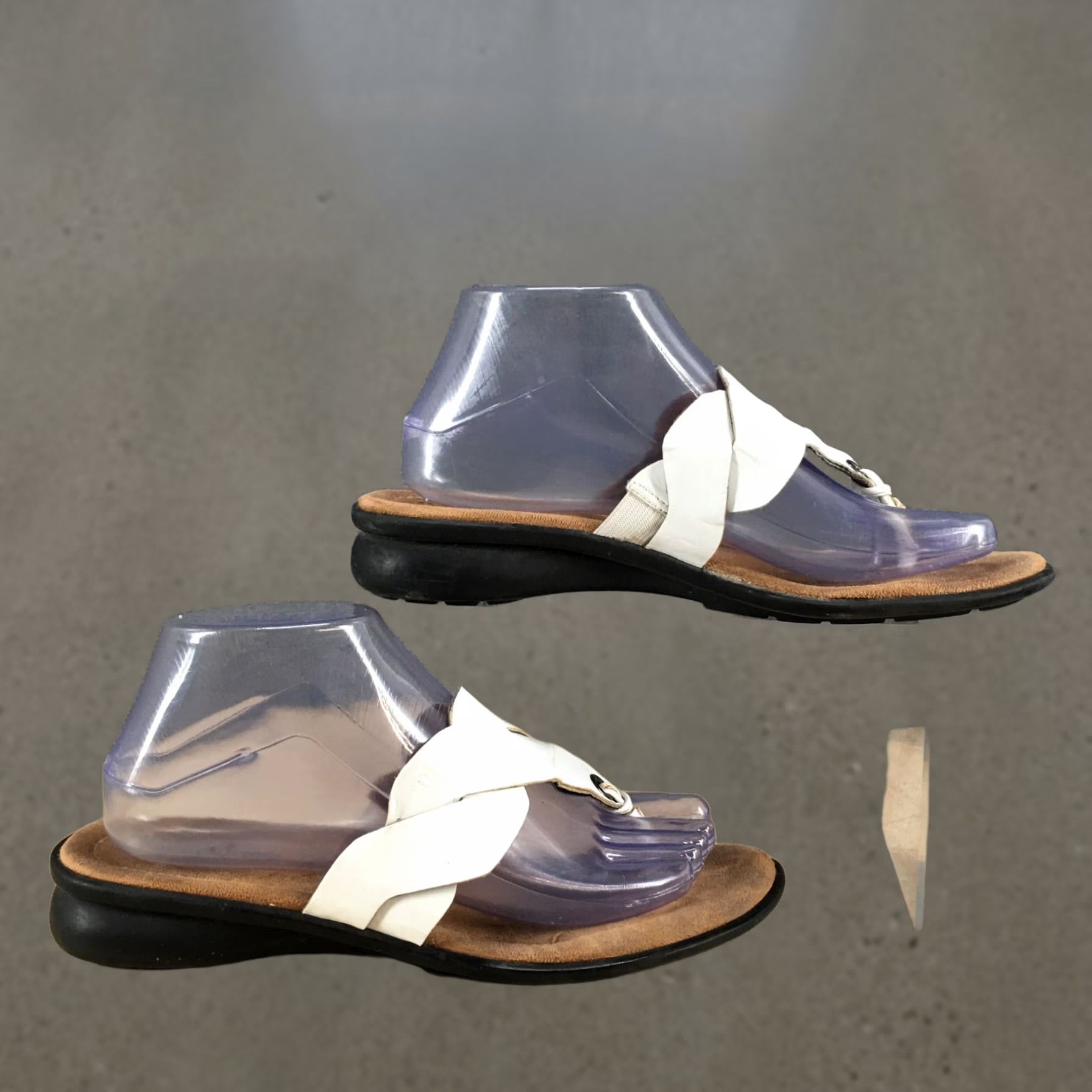 Naturalizer Naturalizer Johan Sandals Womens White Casual Slip On Thong Faux Leather 8 M Size US 8 / IT 38 - 1 Thumbnail