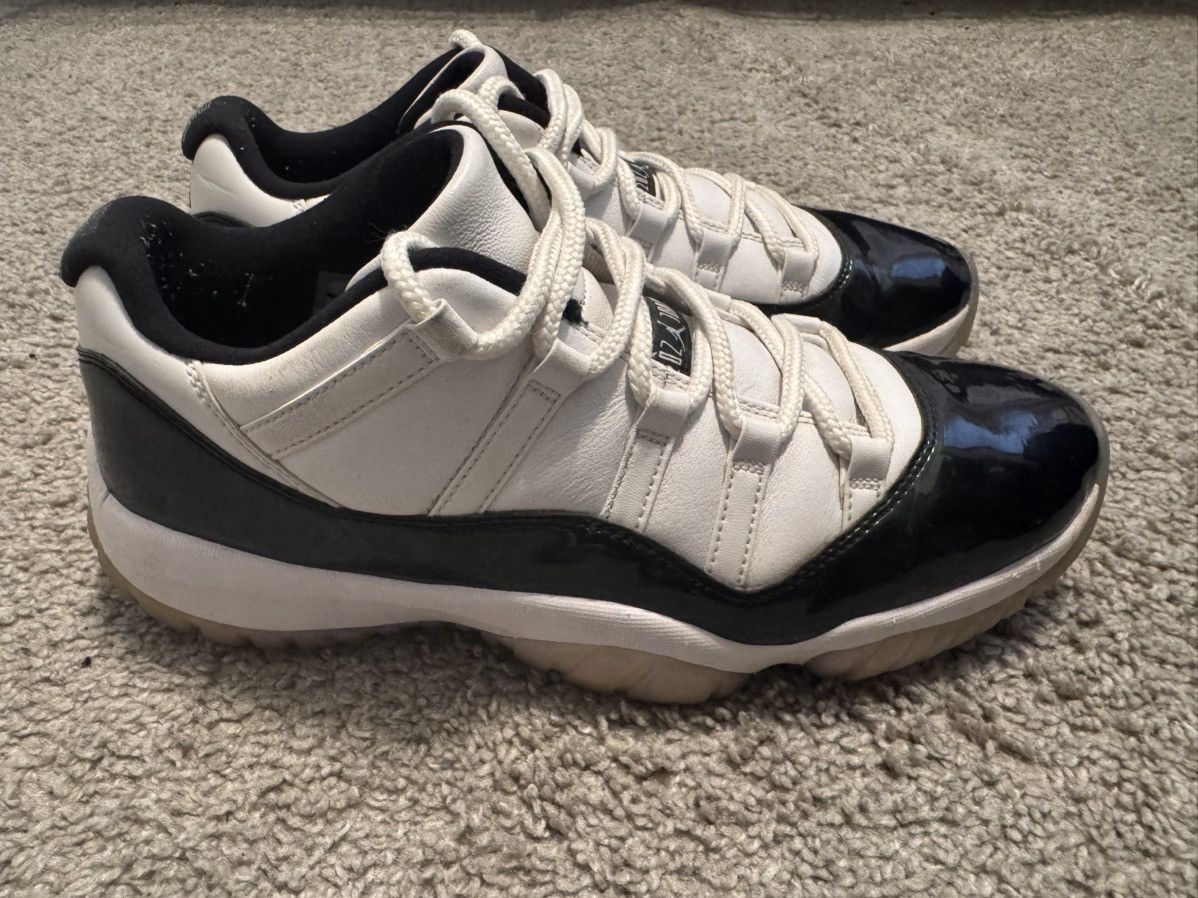 Jordan Brand Jordan 11 Retro Low Emerald Size US 11.5 / EU 44-45 - 1 Thumbnail