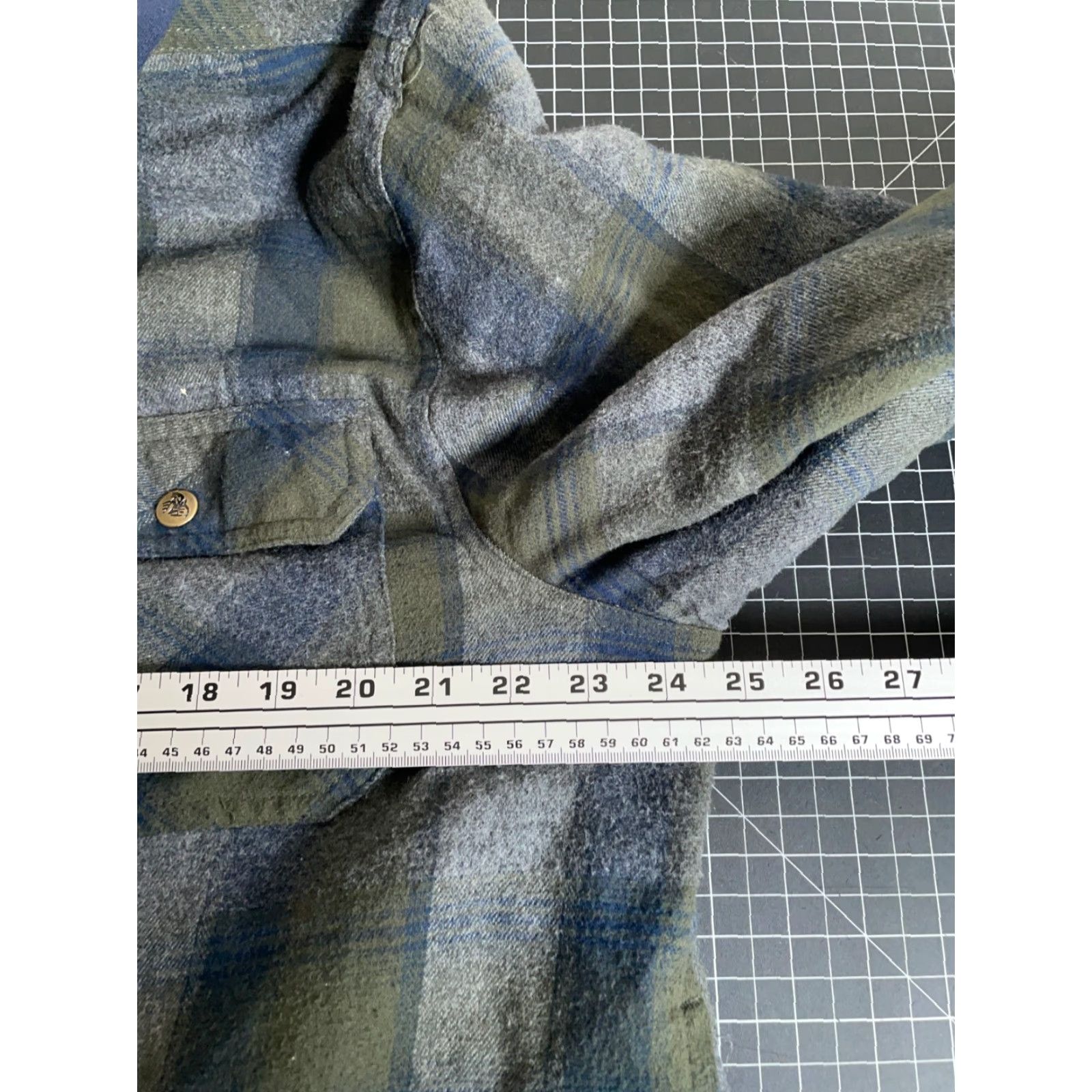Vintage Legendary Whitetails Outfitters Flannel Shirt Jacket Adult XL Gray Plaid Hooded Size US XL / EU 56 / 4 - 6 Thumbnail