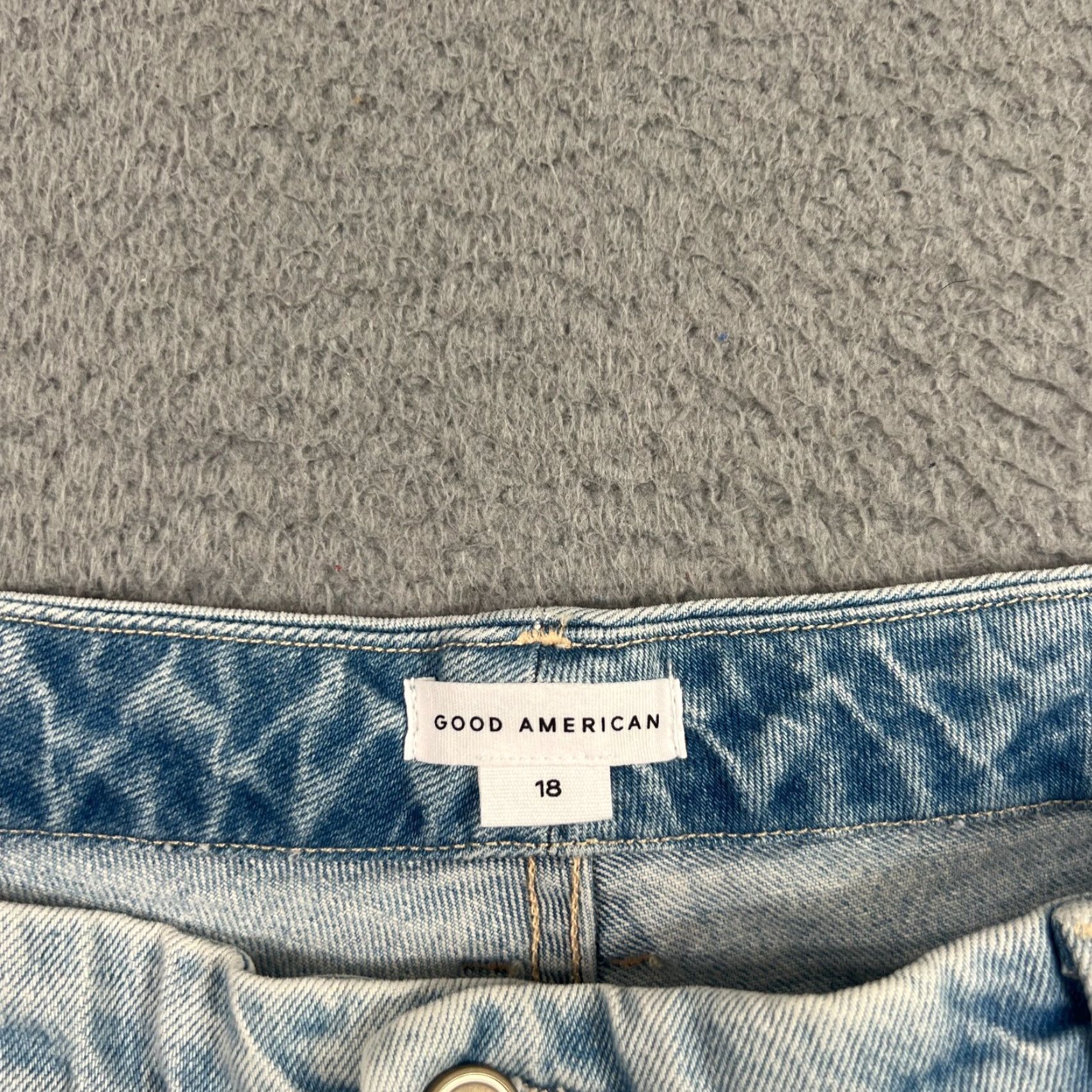 Good American Good American Women's Skinny Jeans 18 Light Wash Denim Plus Size Cotton Spandex NWT Size 25" / US 0 / IT 36 - 3 Thumbnail