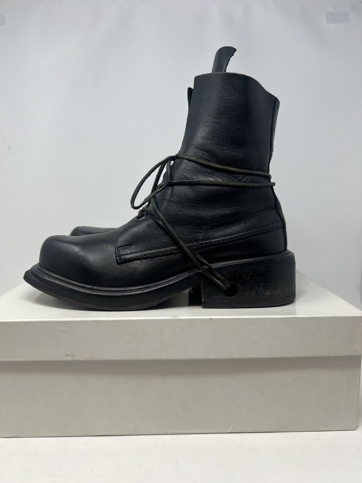 Dirk Bikkembergs Vintage 90s DIRK BIKKEMBERGS Black Pierced Heel Boot SZ 40 Size US 7 / EU 40 - 4 Thumbnail