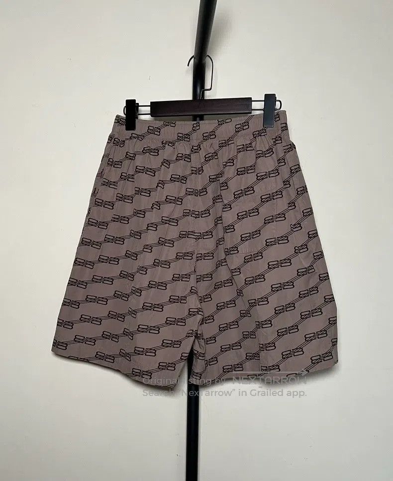 Balenciaga Balenciaga Khaki BB logo lettering old money style shorts Size US 30 / EU 46 - 2 Thumbnail