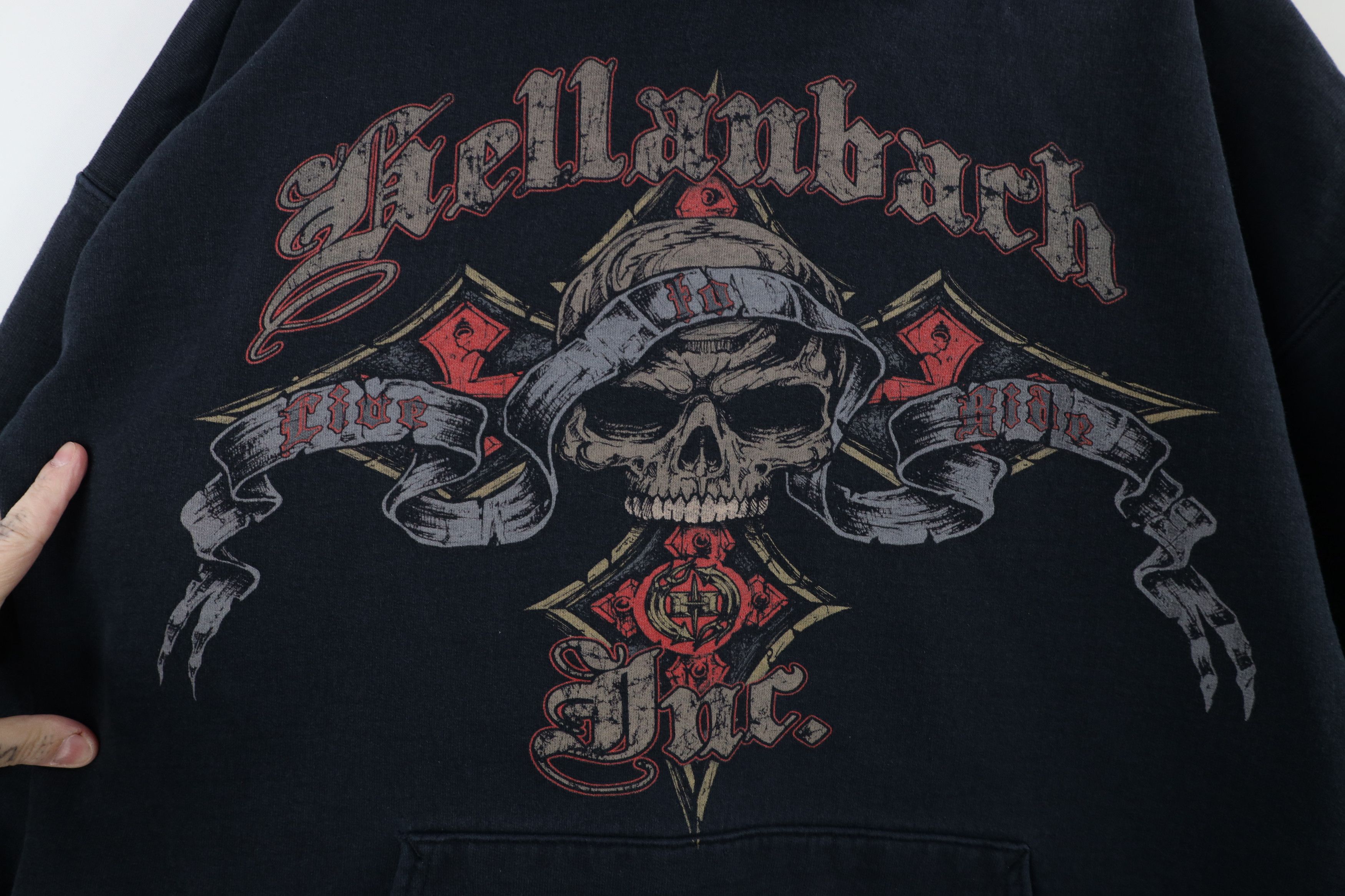 Vintage Vintage Y2K Streetwear Skull Tribal Cross Motorcycle Hoodie Size US L / EU 52-54 / 3 - 4 Thumbnail