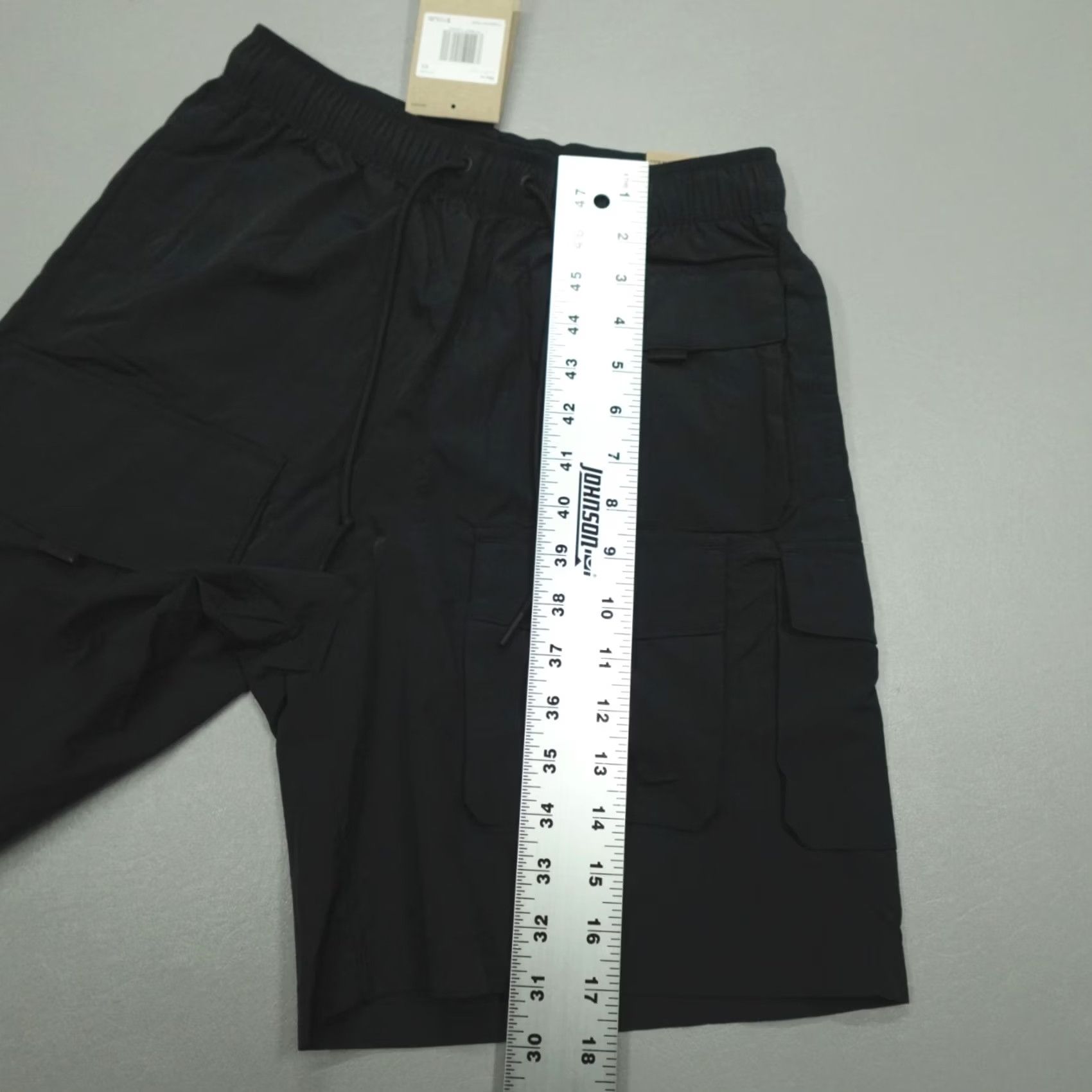 Nike Nike Tech Woven Cargo Shorts Men's XS Black Nike Tech Woven Cargo Shorts XS Men Black Size US 27 - 7 Thumbnail