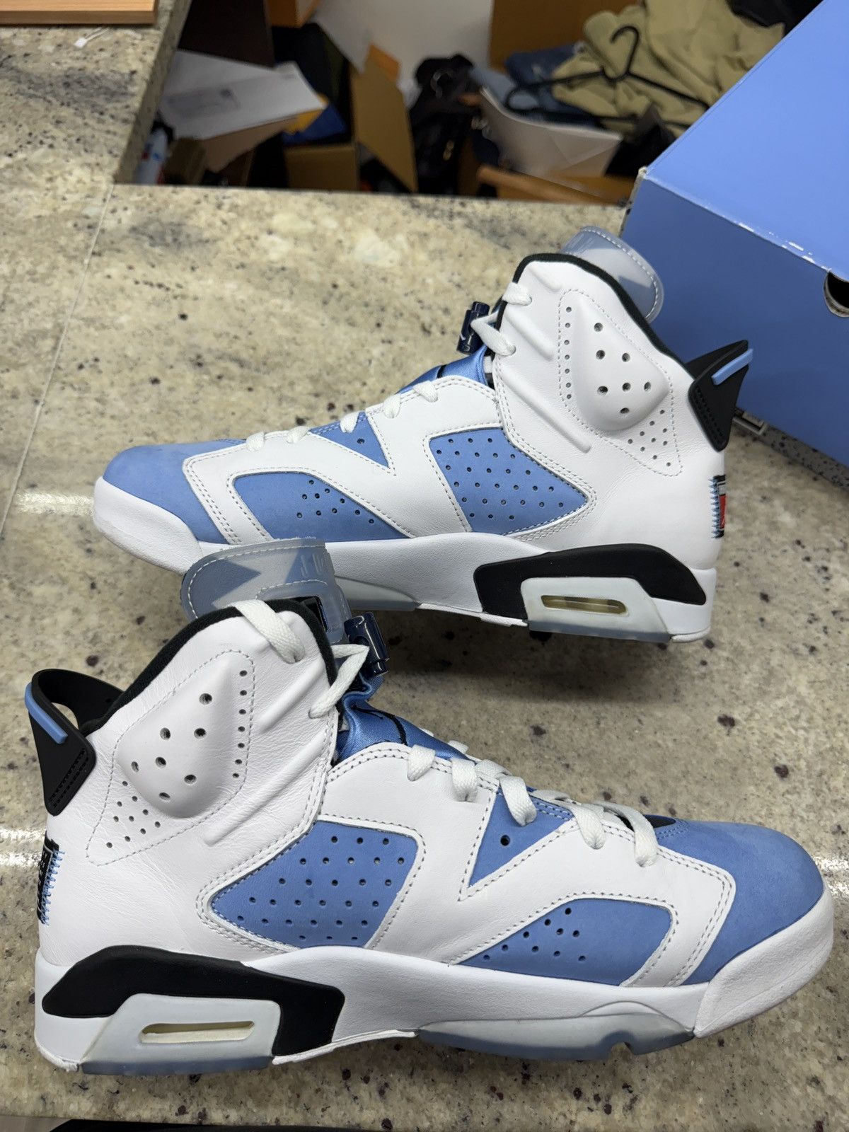 Jordan Brand Jordan 6 White UNC White Size US 10 / EU 43 - 2 Thumbnail