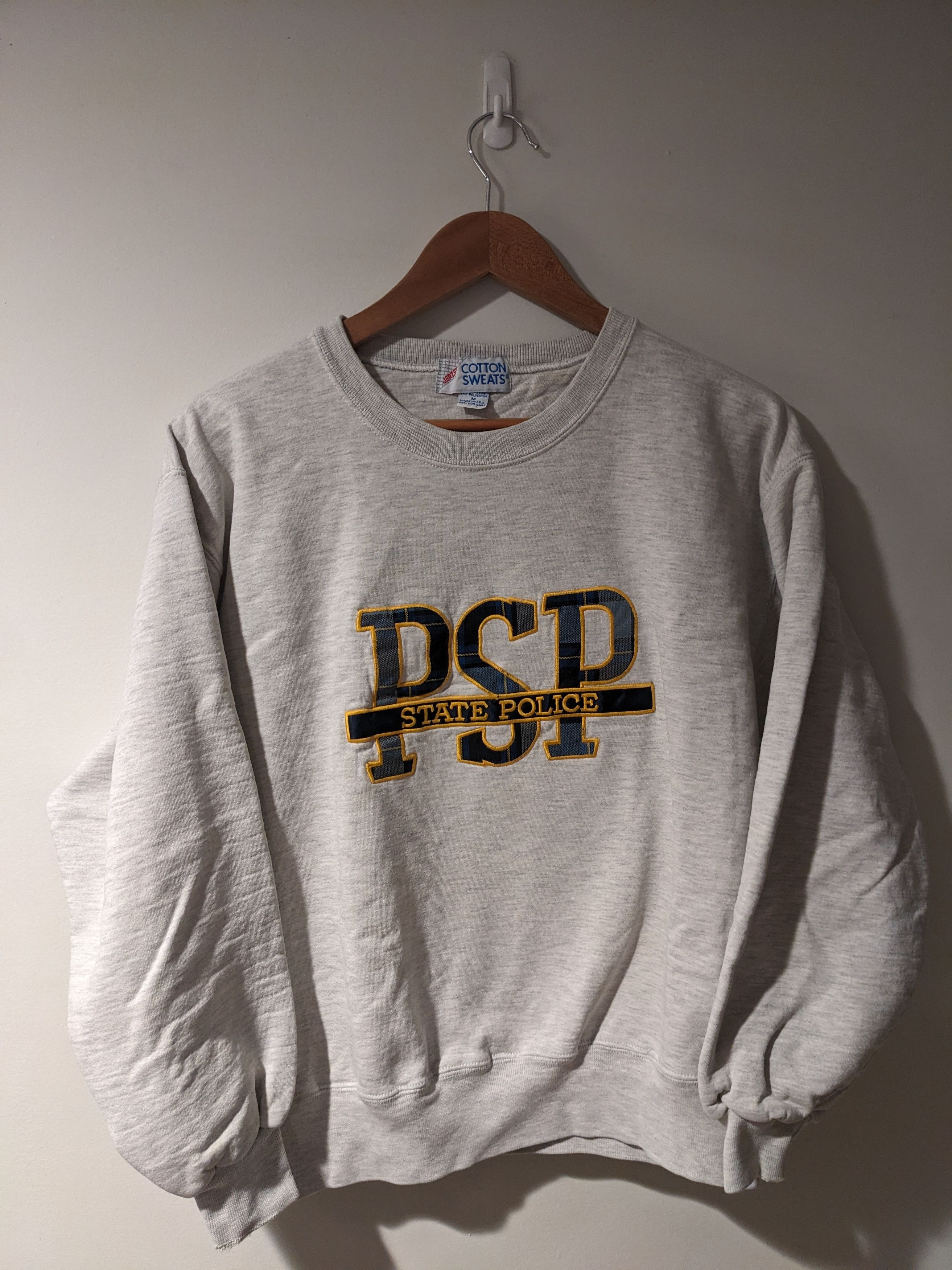 Vintage Vintage 90s Penn State Police Patch College Sweatshirt Size US M / EU 48-50 / 2 - 1 Thumbnail