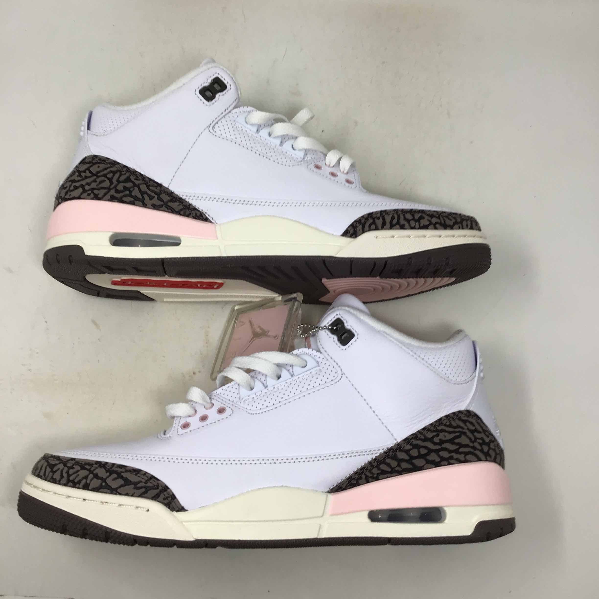 Wmns Air Jordan 3 Retro Neapolitan