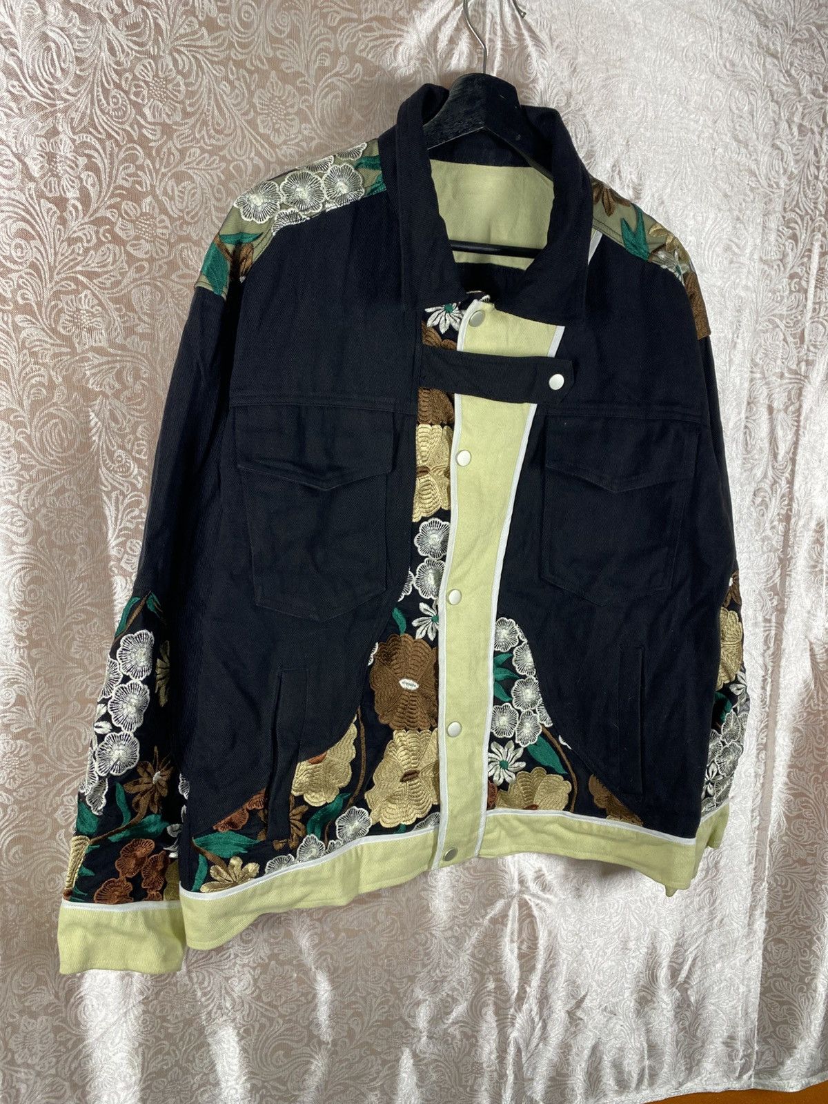 Japanese Brand Vintage Style Floral Patchwork Cropped Jacket Black Cotton Size US M / EU 48-50 / 2 - 5 Thumbnail