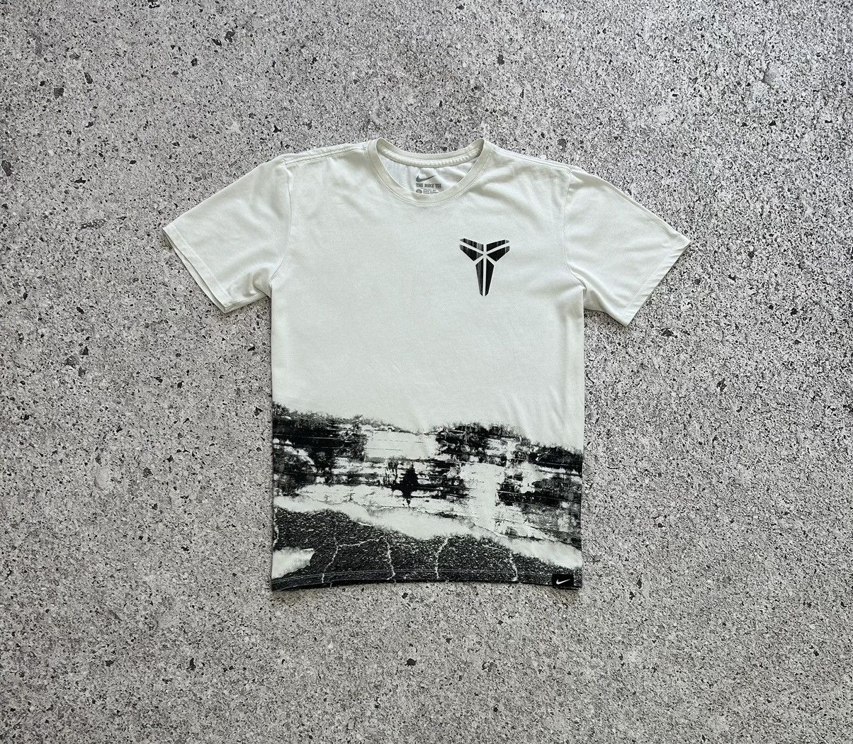 Nike × Vintage Vintage Nike Kobe Bryant AOP Double Sided Dir Fit T-Shirt Size US L / EU 52-54 / 3 - 3 Thumbnail