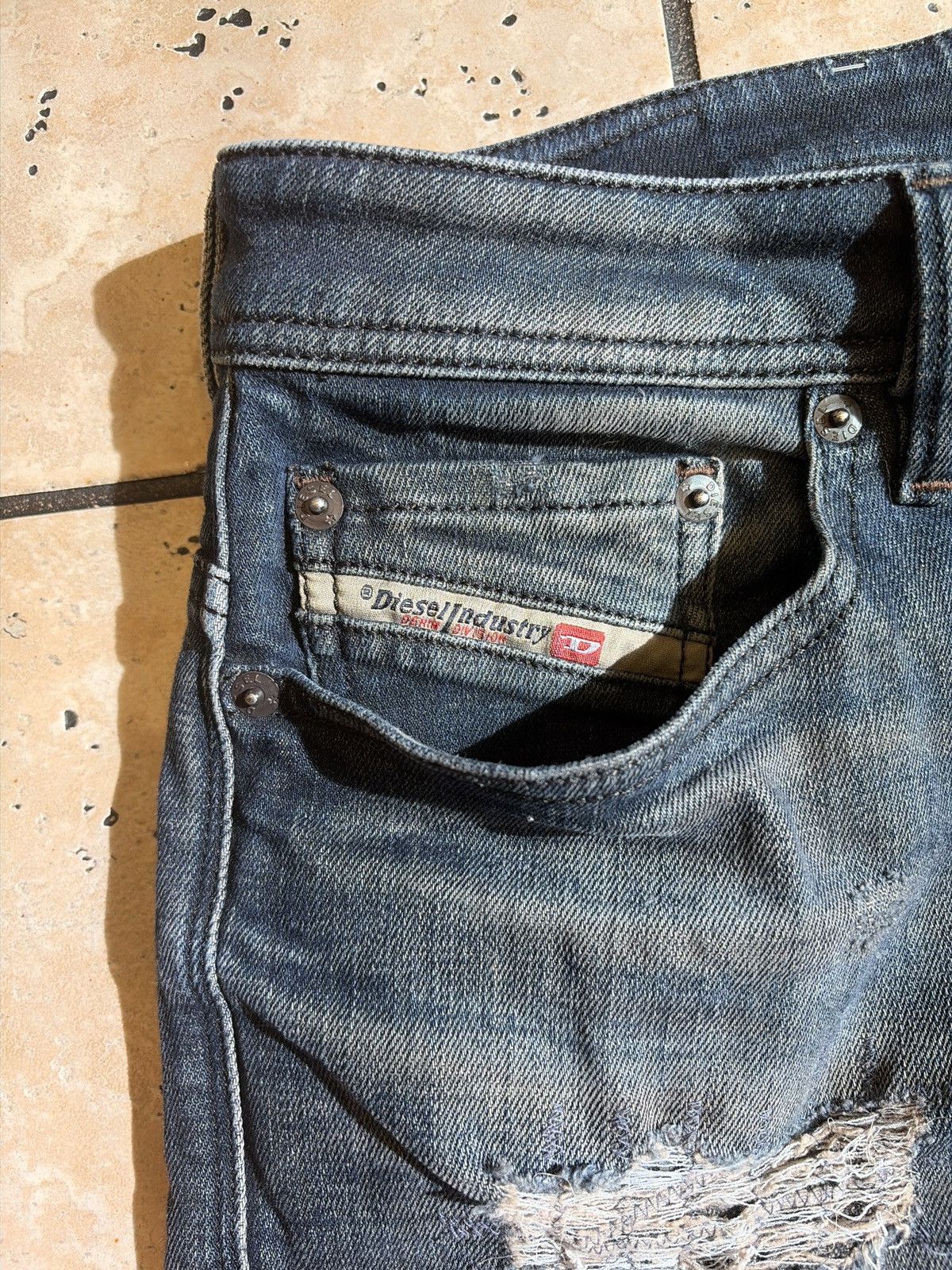 Diesel Diesel Straight Fit Repaired Jeans Size US 32 / EU 48 - 3 Thumbnail