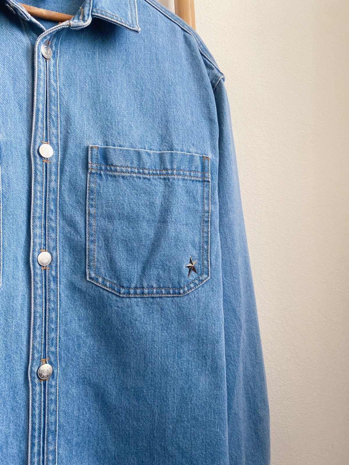 H&M × Mugler × Thierry Mugler Mugler x H&M Light Denim Shirt Size L Size US L / EU 52-54 / 3 - 11 Thumbnail