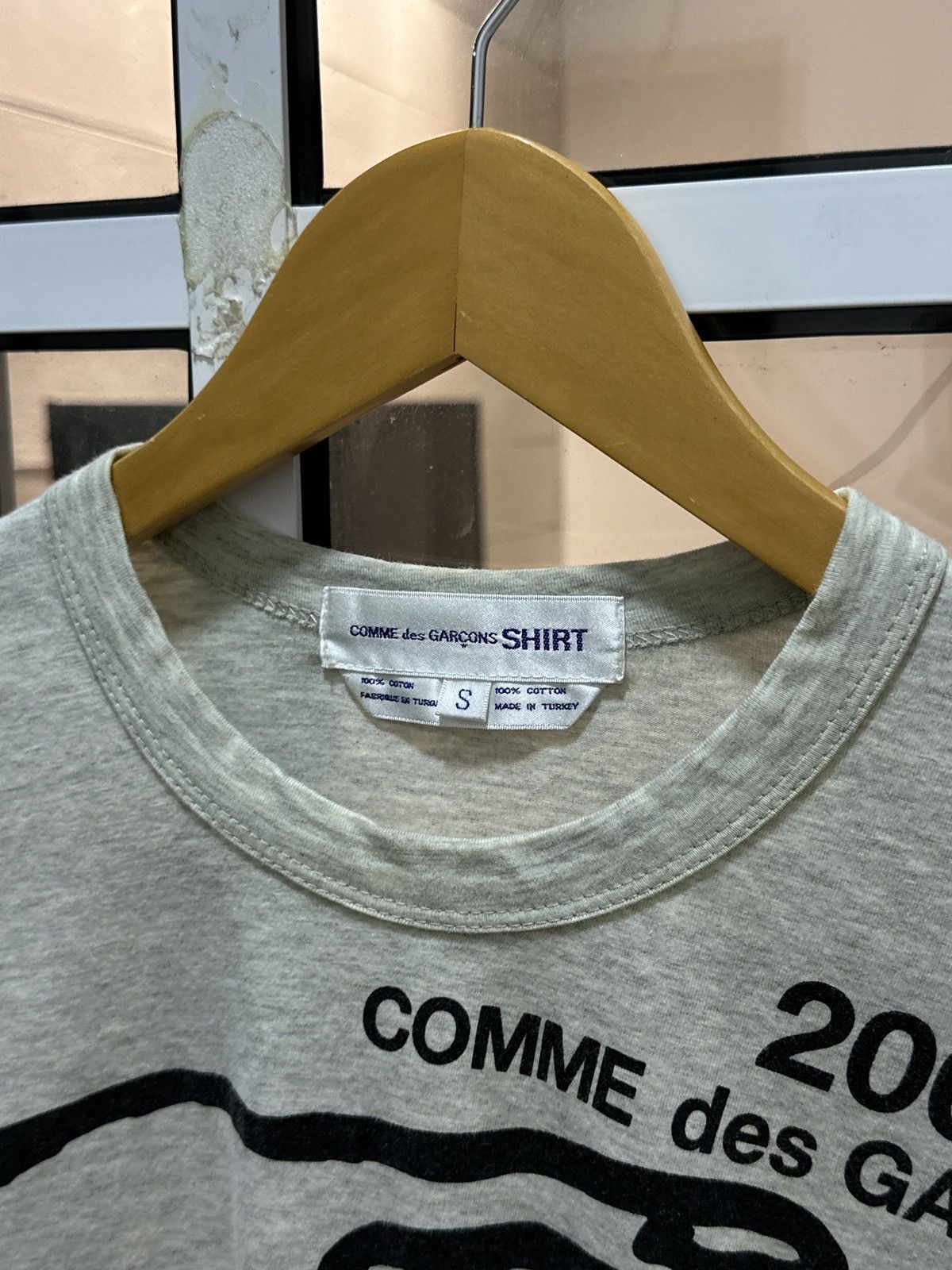 Comme des Garcons SHIRT SS2001 Comme des Garcons ete “Hand” T-Shirt Size US M / EU 48-50 / 2 - 6 Thumbnail