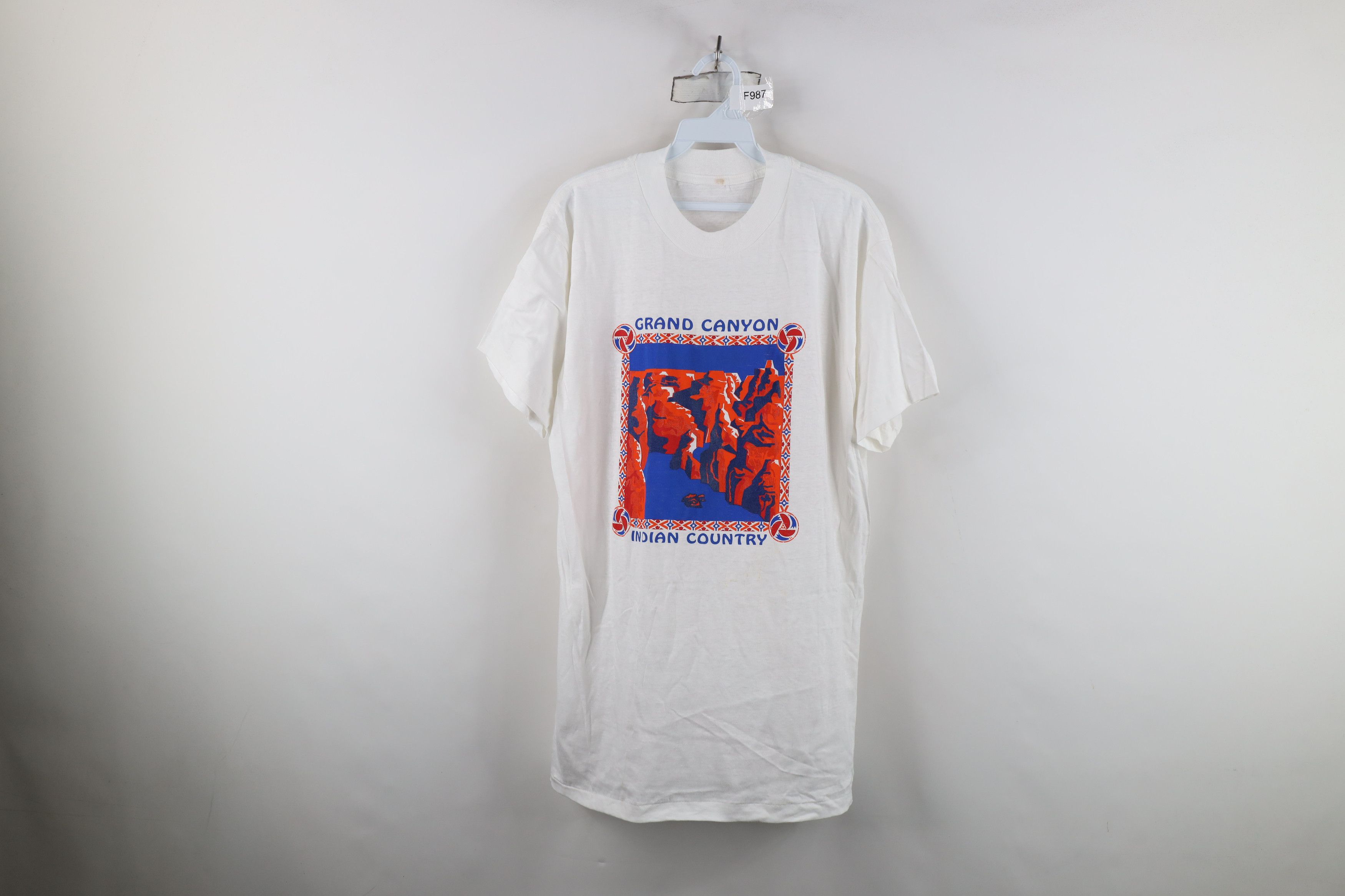 Vintage Vintage 70s 80s Streetwear Canyon Indian Country T-Shirt USA Size US L / EU 52-54 / 3 - 1 Thumbnail