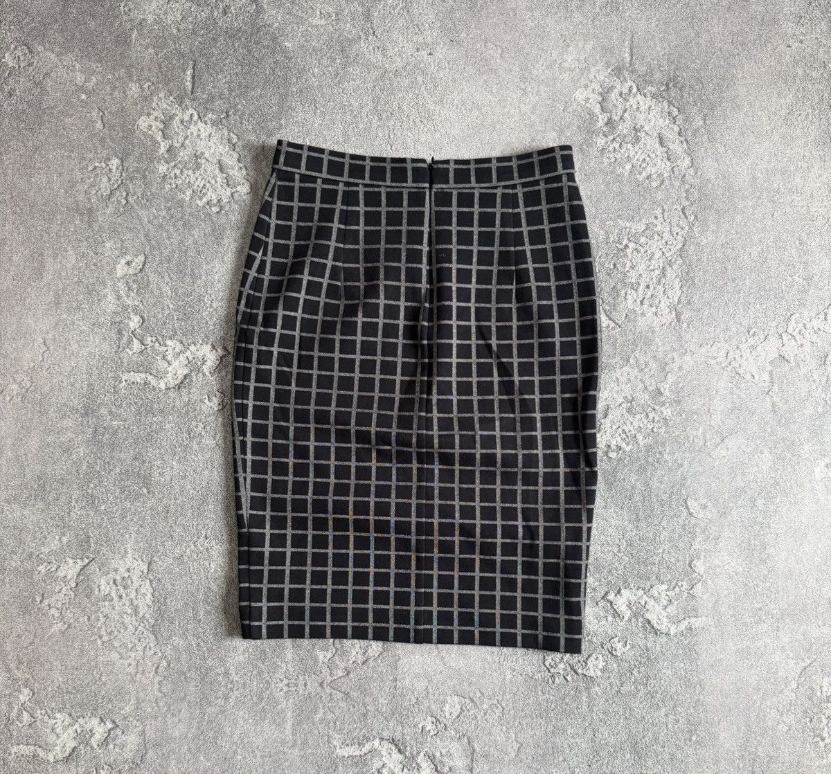 Weekend Max Mara Weekend Max Mara S Chekered skirt pencil Size 26" / US 2 / IT 38 - 8 Thumbnail