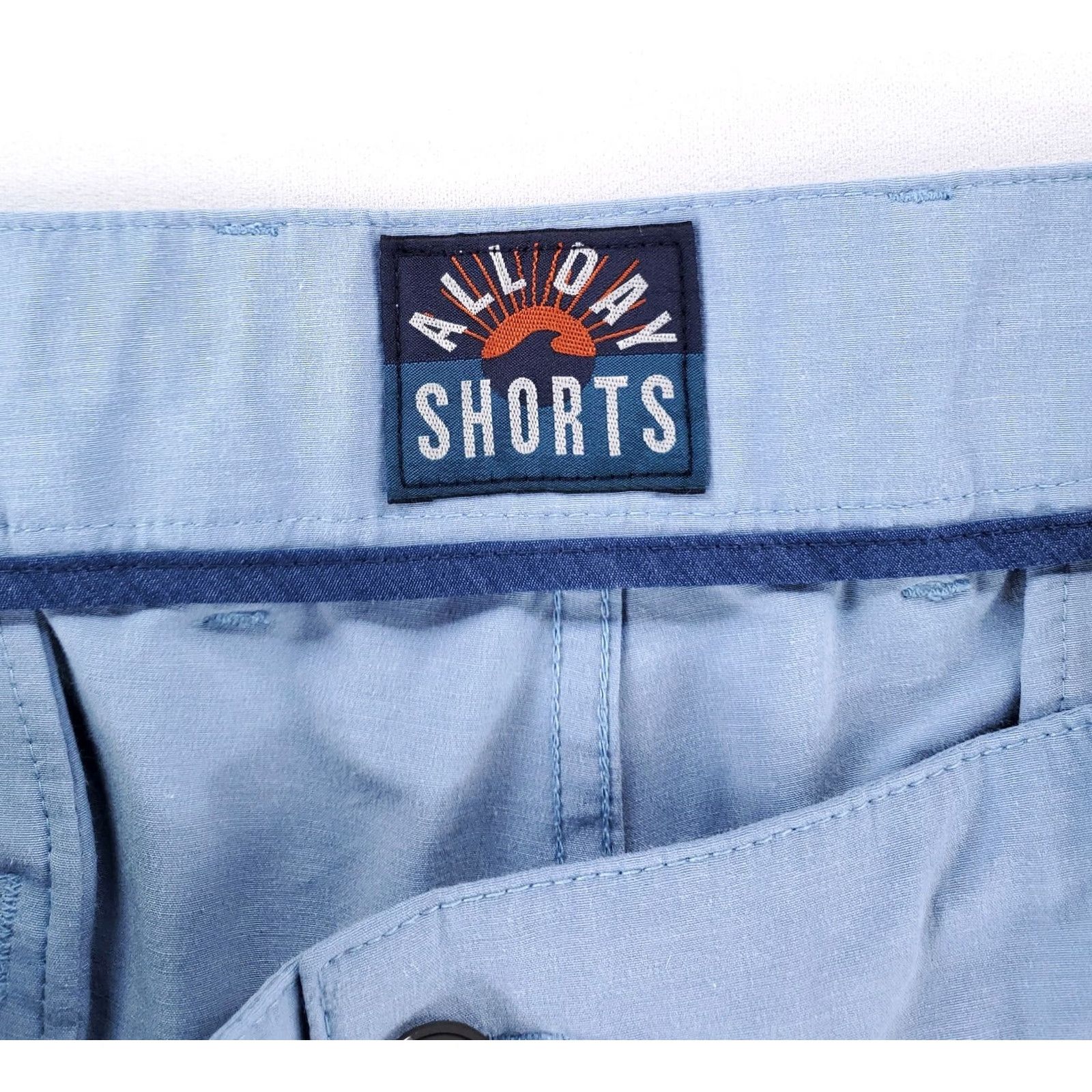 Faherty Faherty All Day Shorts Blue Zip 9 Inseam Mens 37 Actual Size 36 (37) Casual Zip Front Button Scratches Size US 37 - 3 Thumbnail