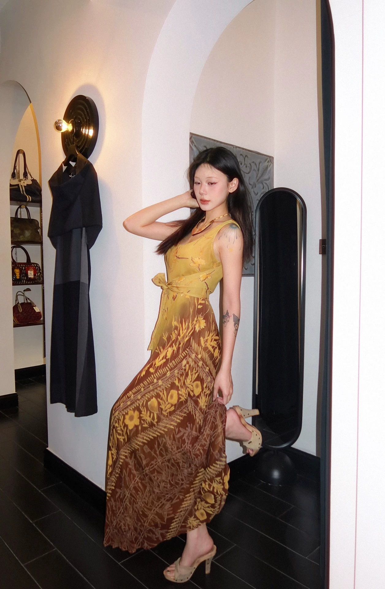 Vintage French Brand Vintage Silk Autumn Leaf Dress Size S Size S / US 4 / IT 40 - 5 Thumbnail