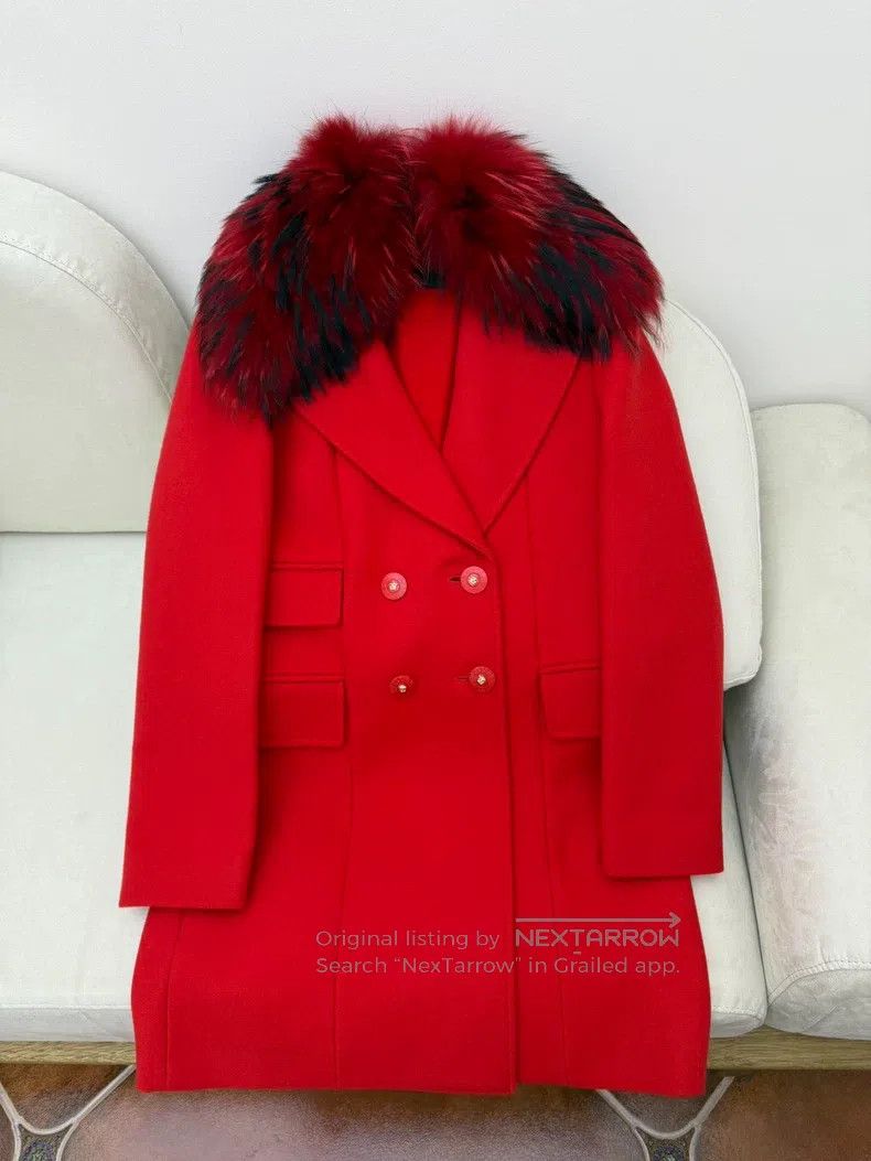 Versace Versace Wool coat with a fur collar and double breasts Size S / US 4 / IT 40 - 1 Thumbnail
