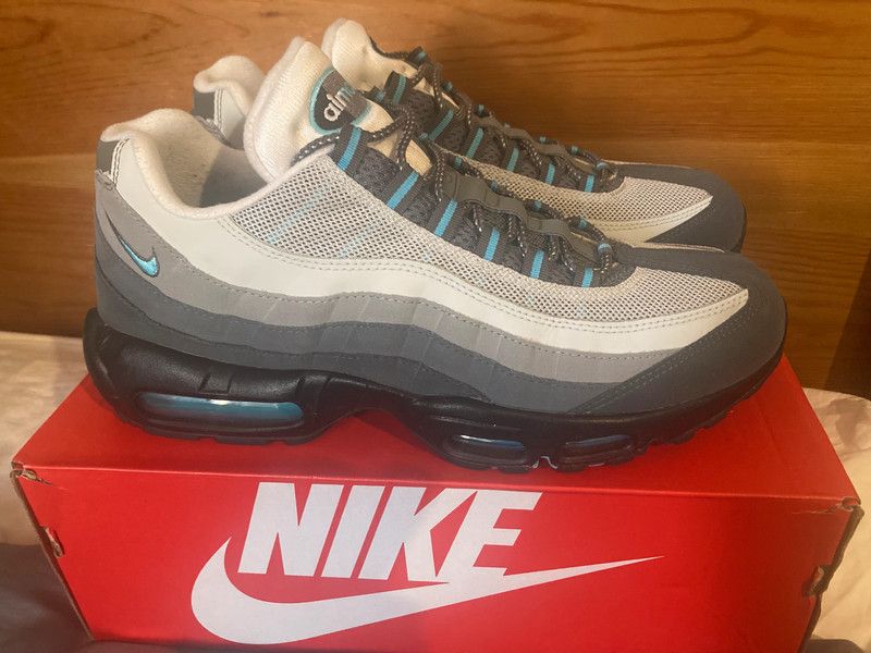 Nike Nike Air Max 95 - Grey Volt - UK 10 Size US 11 / EU 44 - 1 Thumbnail