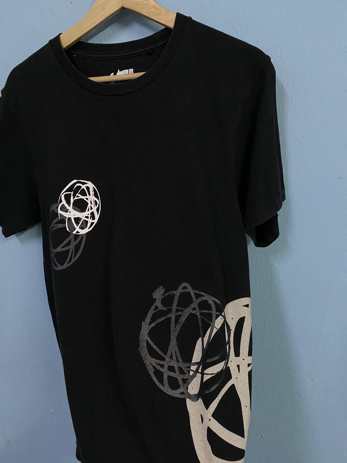 Futura × Japanese Brand FUTURA x UNQLO Abstract T-Shirt Size US M / EU 48-50 / 2 - 3 Thumbnail