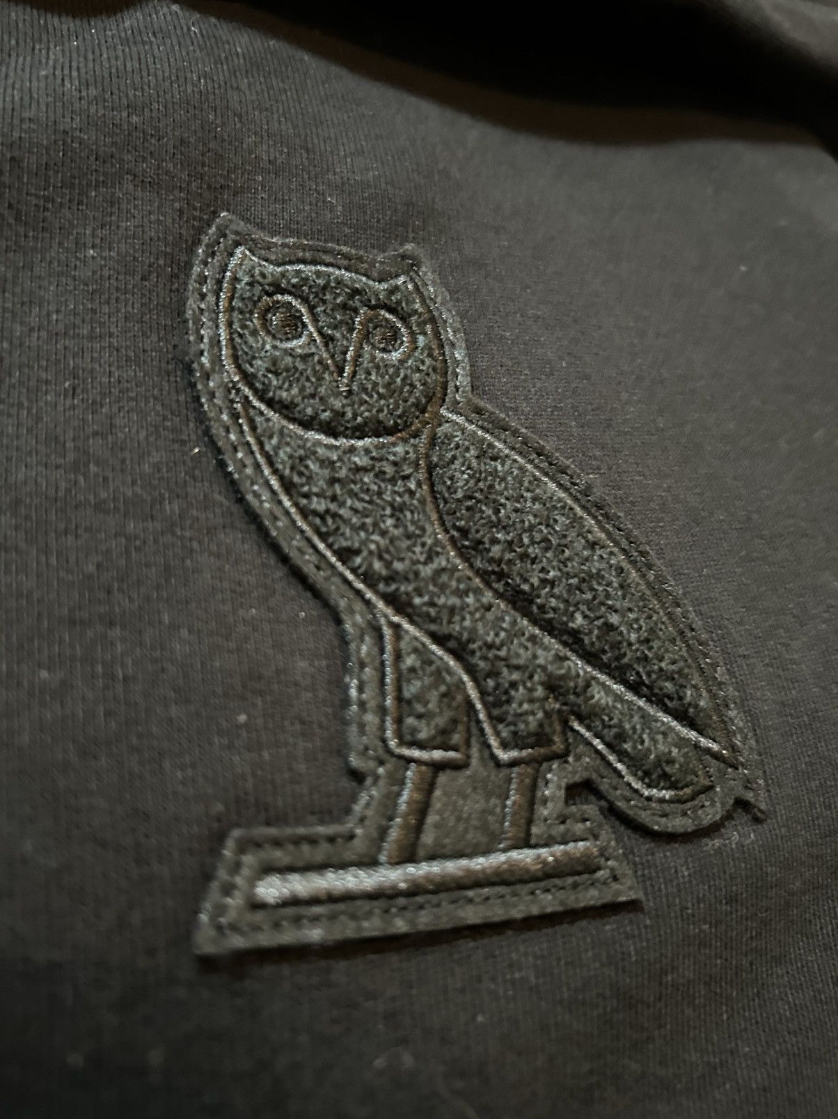 Drake × October's Very Own Triple Black Chenille Classic Owl Hoodie Size US L / EU 52-54 / 3 - 4 Thumbnail