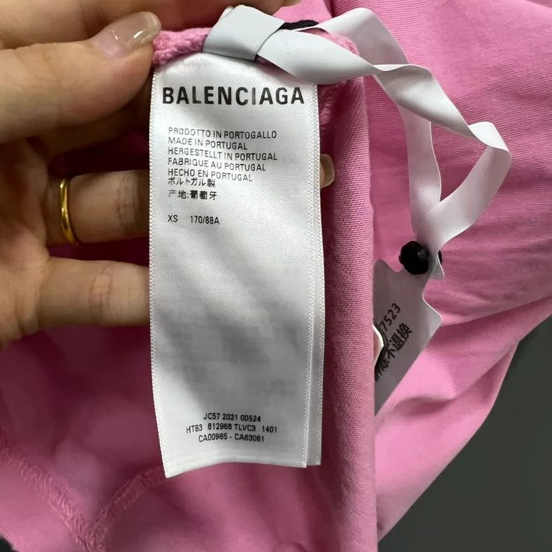 Balenciaga Balenciaga Pink Short Sleeve with Heart Letter Embroidery Size US XS / EU 42 / 0 - 4 Thumbnail