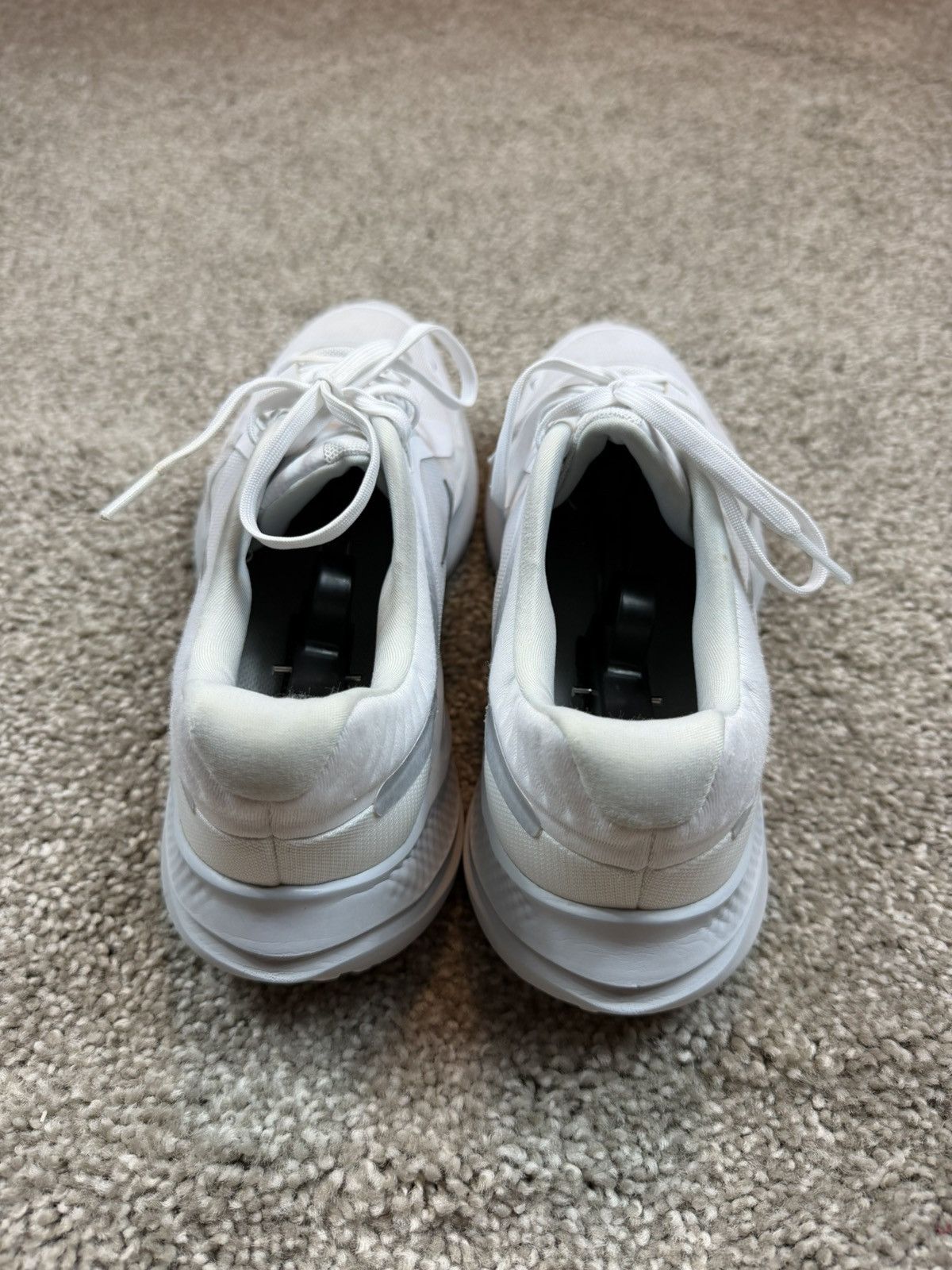 Nike Nike Quest 5 Road Running Shoes — White/Pure Platinum Size US 11 / EU 44 - 6 Thumbnail