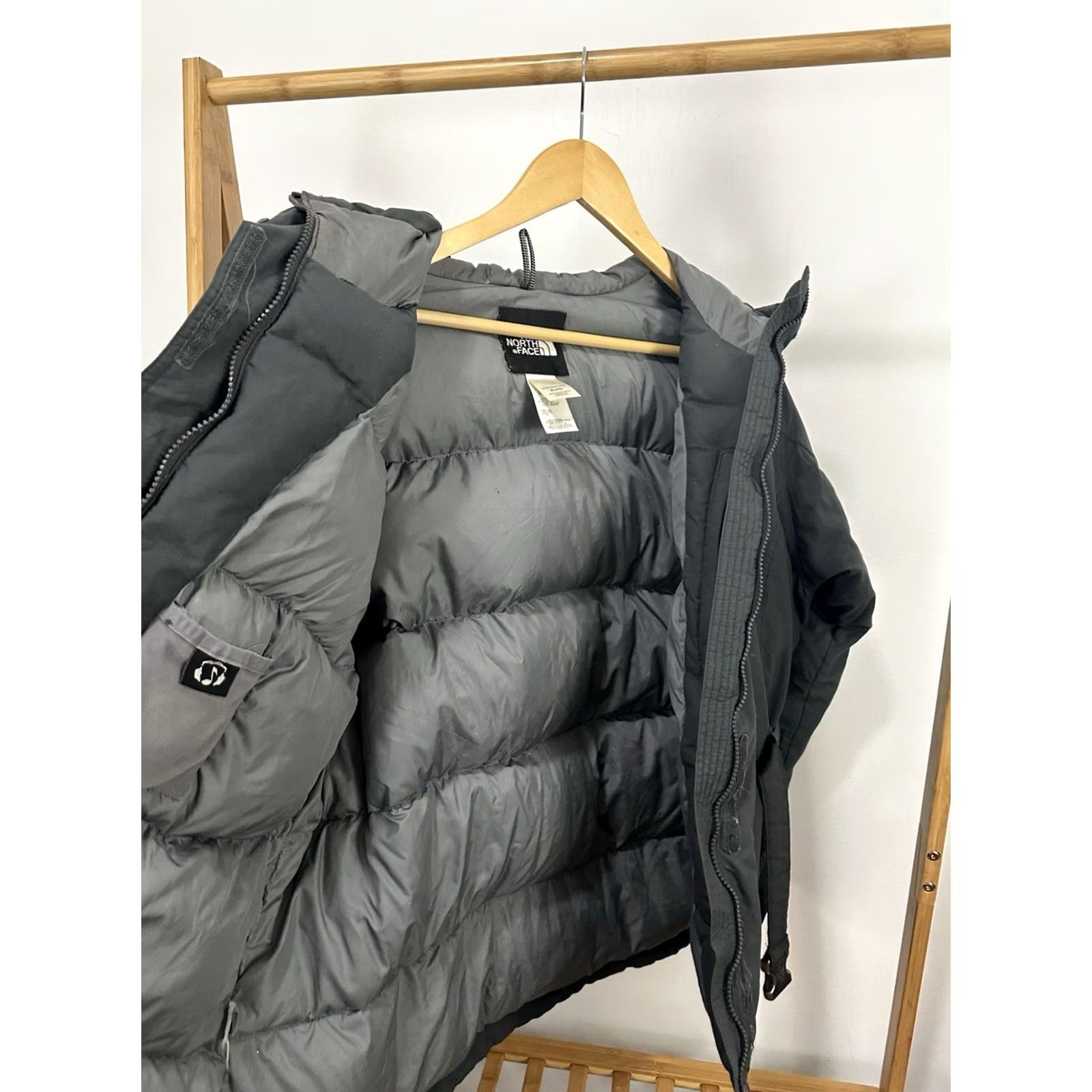 The North Face The North Face Women's 550 Puffer Goose Down Hooded Ski Jacket XL Size XL / US 12-14 / IT 48-50 - 6 Thumbnail