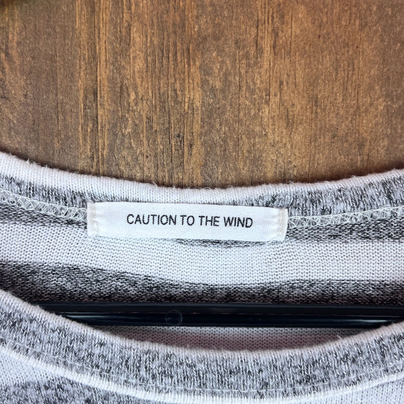 Vintage Caution To The Wind Womens Sweater Gray White Stripe Front Tie Lightweight M/L Shirt Size M / US 6-8 / IT 42-44 - 6 Thumbnail