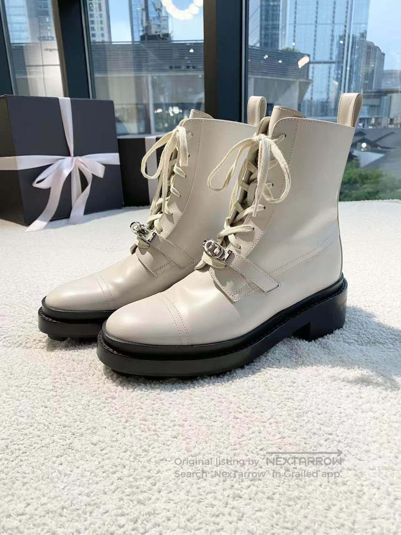 Hermes Hermes White Kelly button-down boots| Size US 6.5 / IT 36.5 - 1 Thumbnail