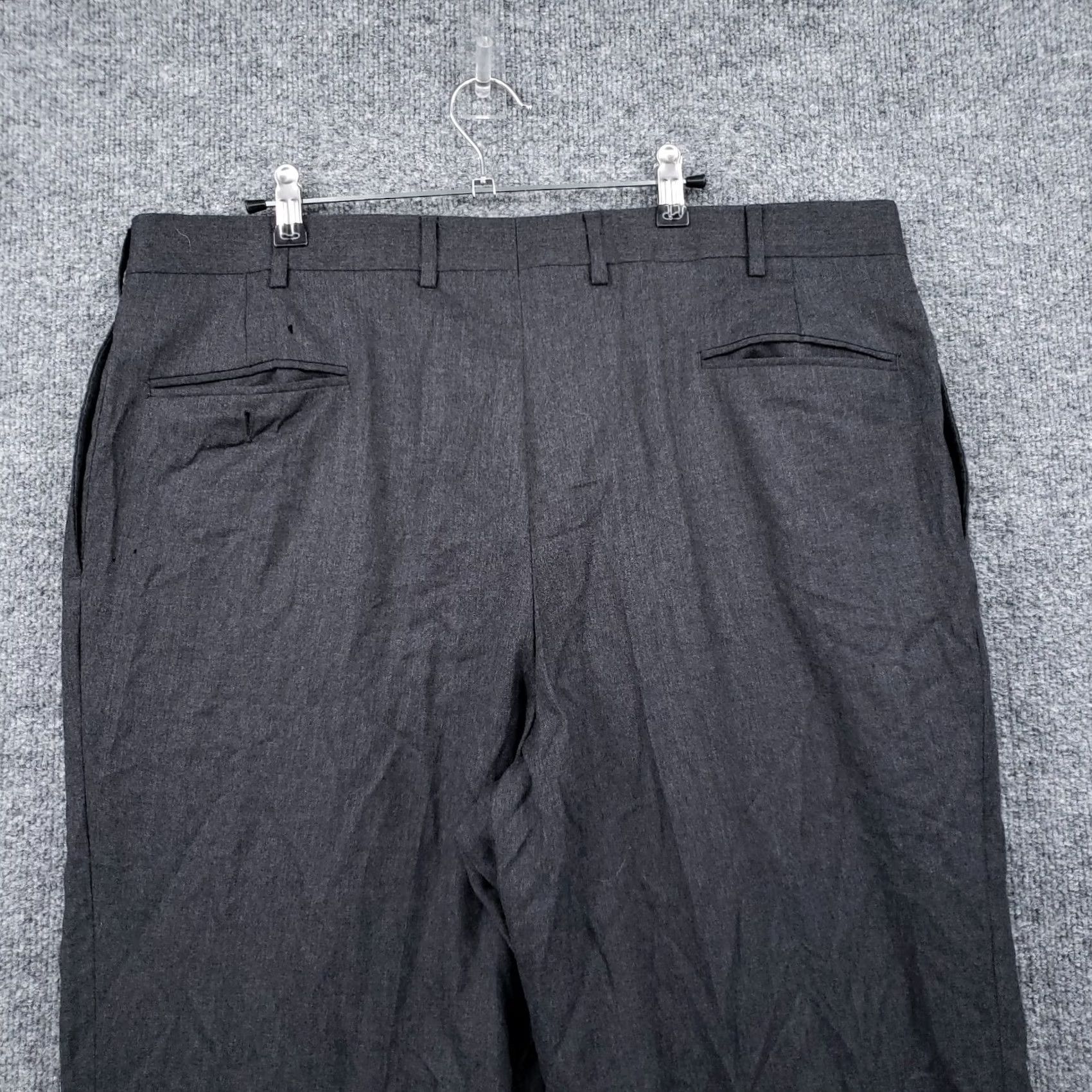 Jos. A. Bank Jos. A. Bank Dress Pants 40 Gray Pleated Straight Mid-Rise Business Slacks Mens Size US 40 / EU 56 - 6 Thumbnail