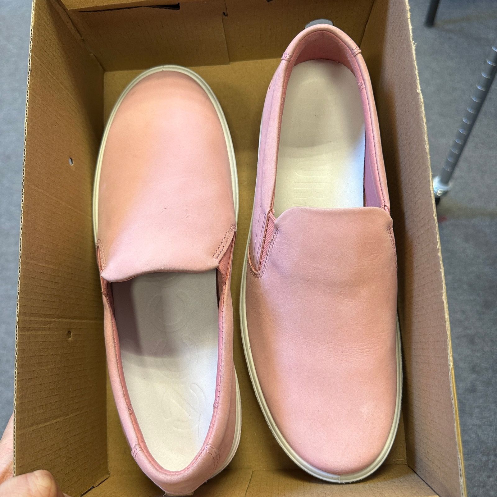 Ecco ECCO WOMEN'S 40 SOFT 60 PINK WHITE SLIP ON NIB 21925302363 Size US 9.5 / IT 39.5 - 4 Thumbnail