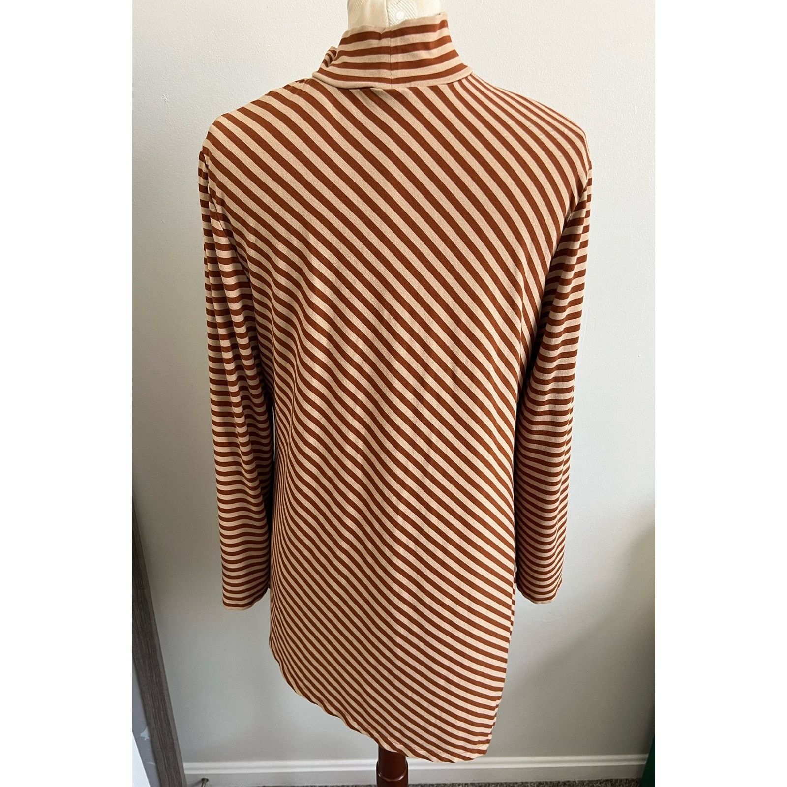 Chicos Chico’s Women's Striped Turtleneck Top Size 2 (US Large) Size L / US 10 / IT 46 - 4 Thumbnail