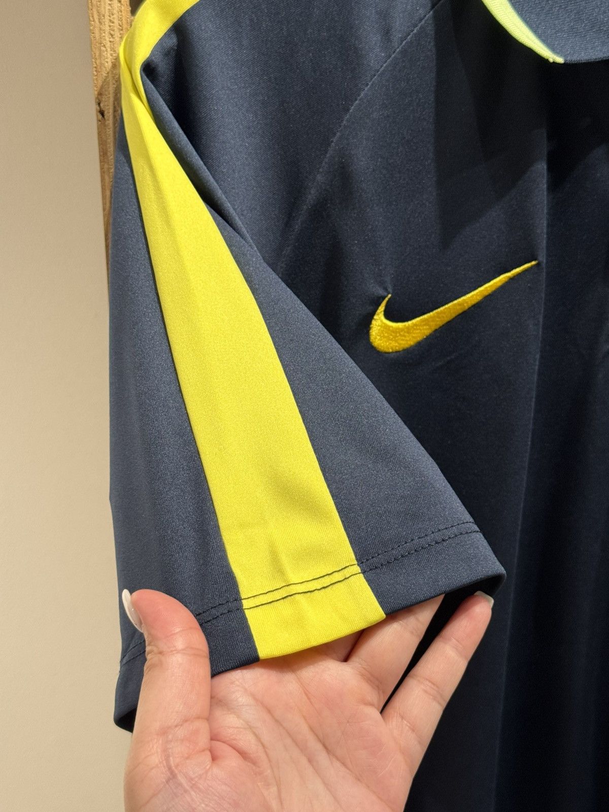 Nike Brazil 🇧🇷 2023-24 Nike Training Polo shirt Size US L / EU 52-54 / 3 - 5 Thumbnail