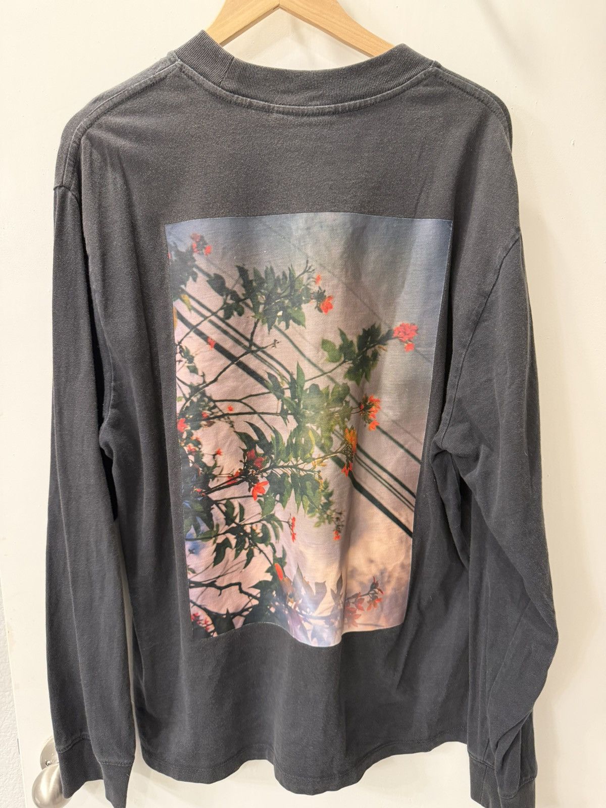 Fear of God Fear of God Essentials Photo Series Long-Sleeve Size US M / EU 48-50 / 2 - 2 Thumbnail