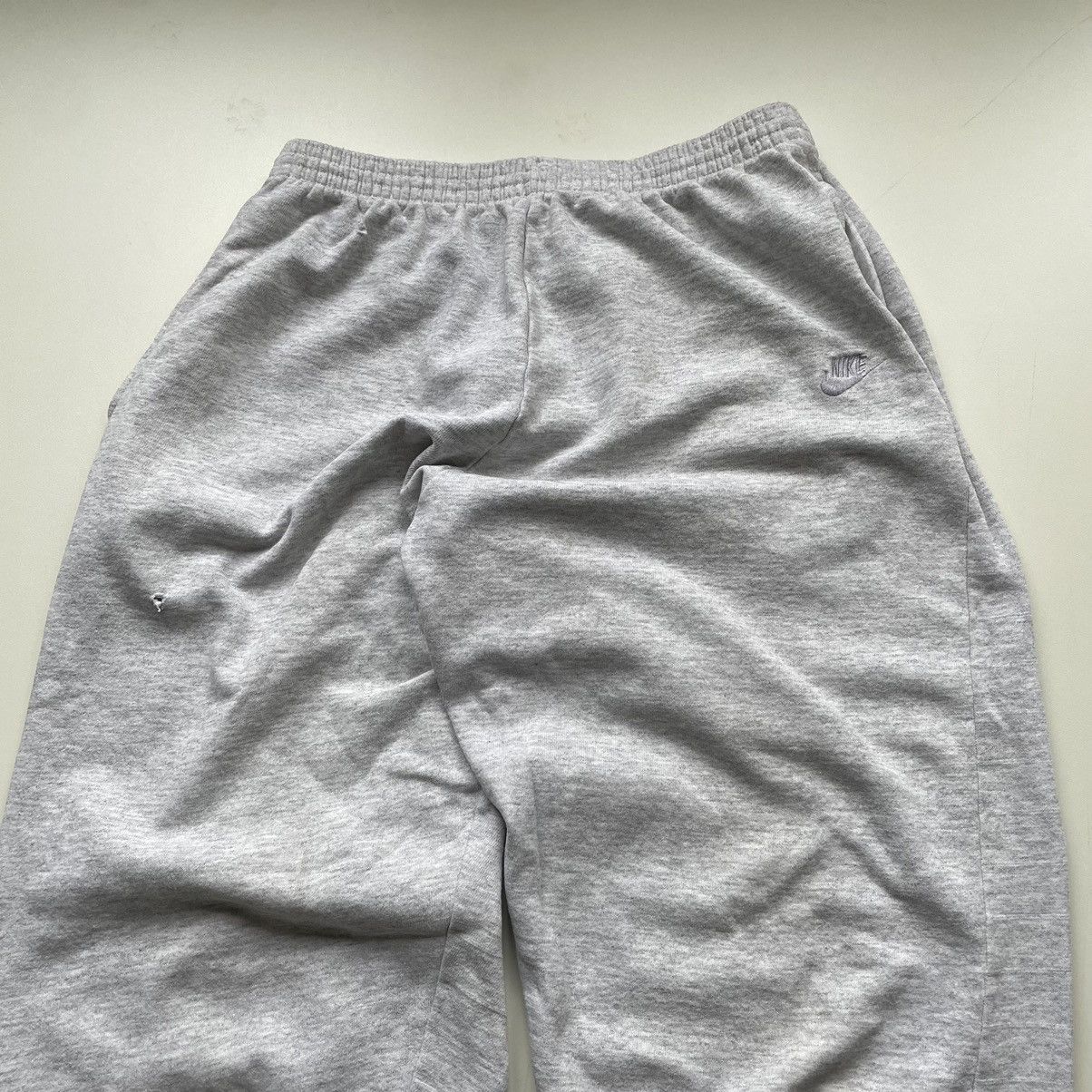 Nike × Vintage Vintage 90s Nike Embroidered Swoosh Grey Tonal Sweatpants XL Size US 34 / EU 50 - 2 Thumbnail