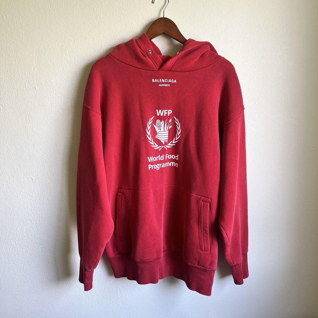 Balenciaga supports wfp hoodie fashion